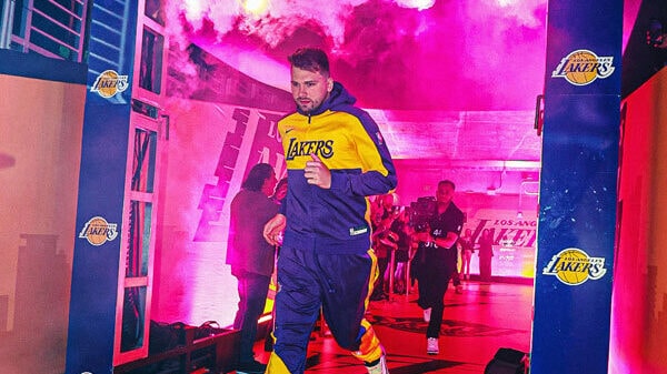 Starting 5, Feb. 26: Lakers win in Luka Dončić’s first game vs. Mavs; Streaking squads keep rolling