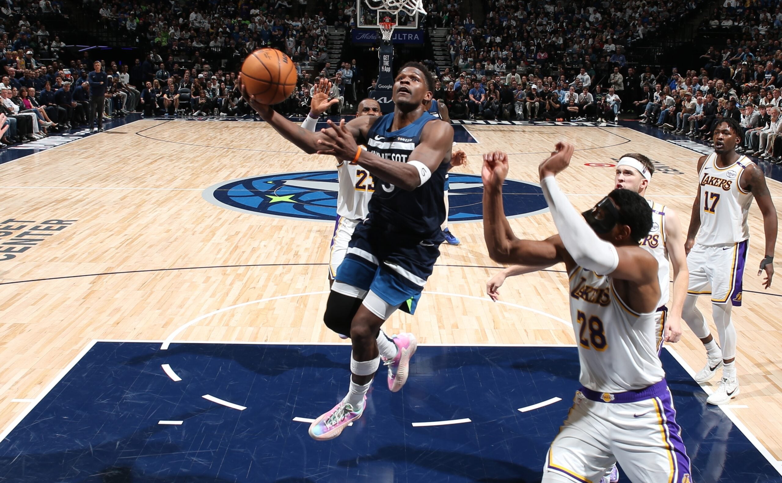 Anthony Edwards with 43 Points vs. Los Angeles Lakers