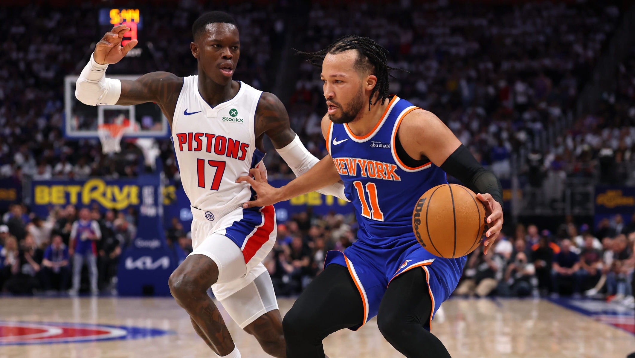 Knicks look to close out Pistons, advance to semis