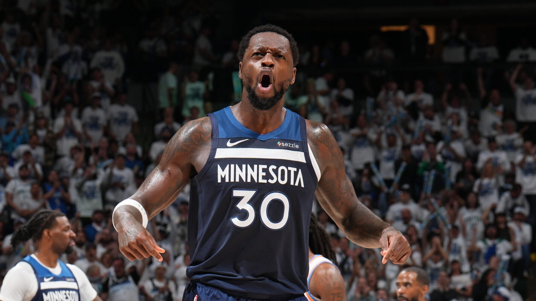 Anthony Edwards' confidence, Julius Randle's resolve help Timberwolves throw haymaker