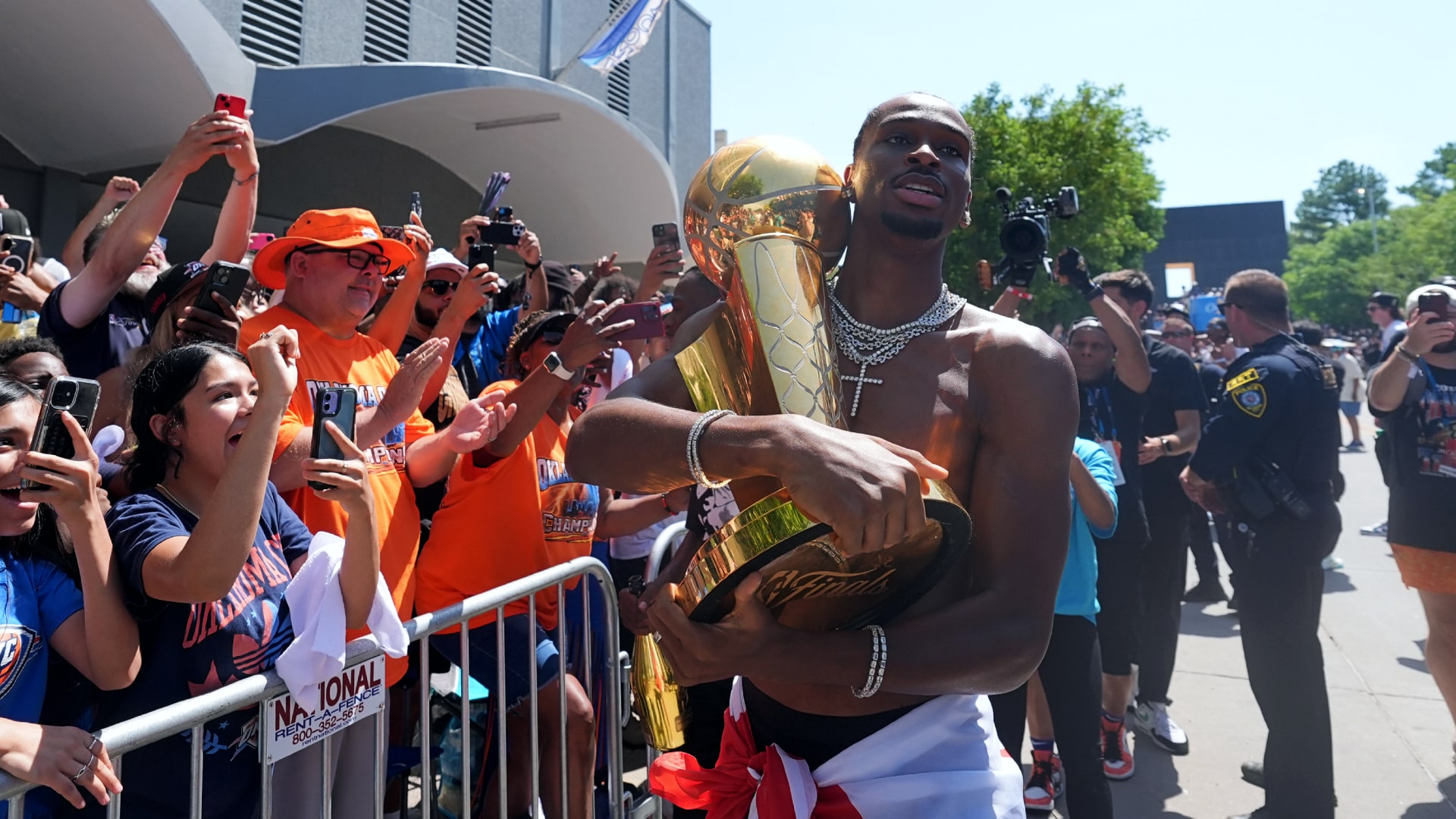 Best moments from Oklahoma City Thunder's championship parade