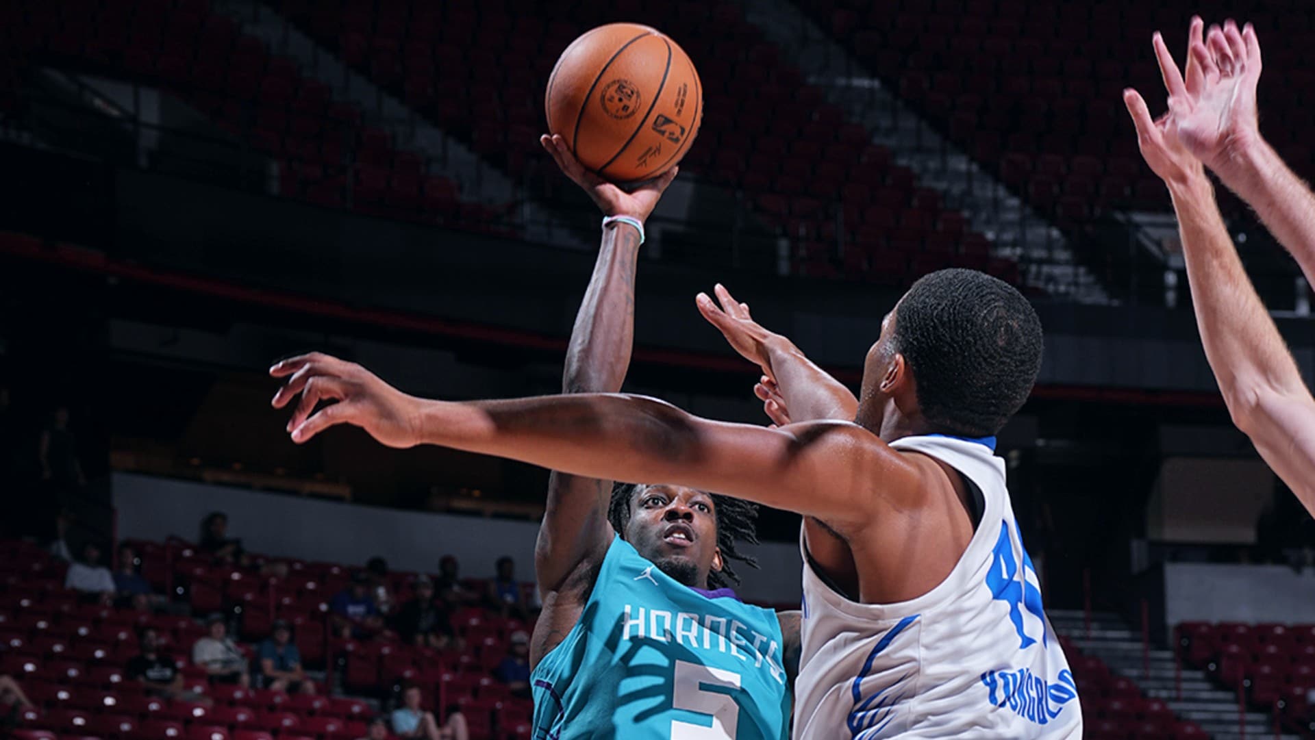 Hornets advance to Summer League championship game