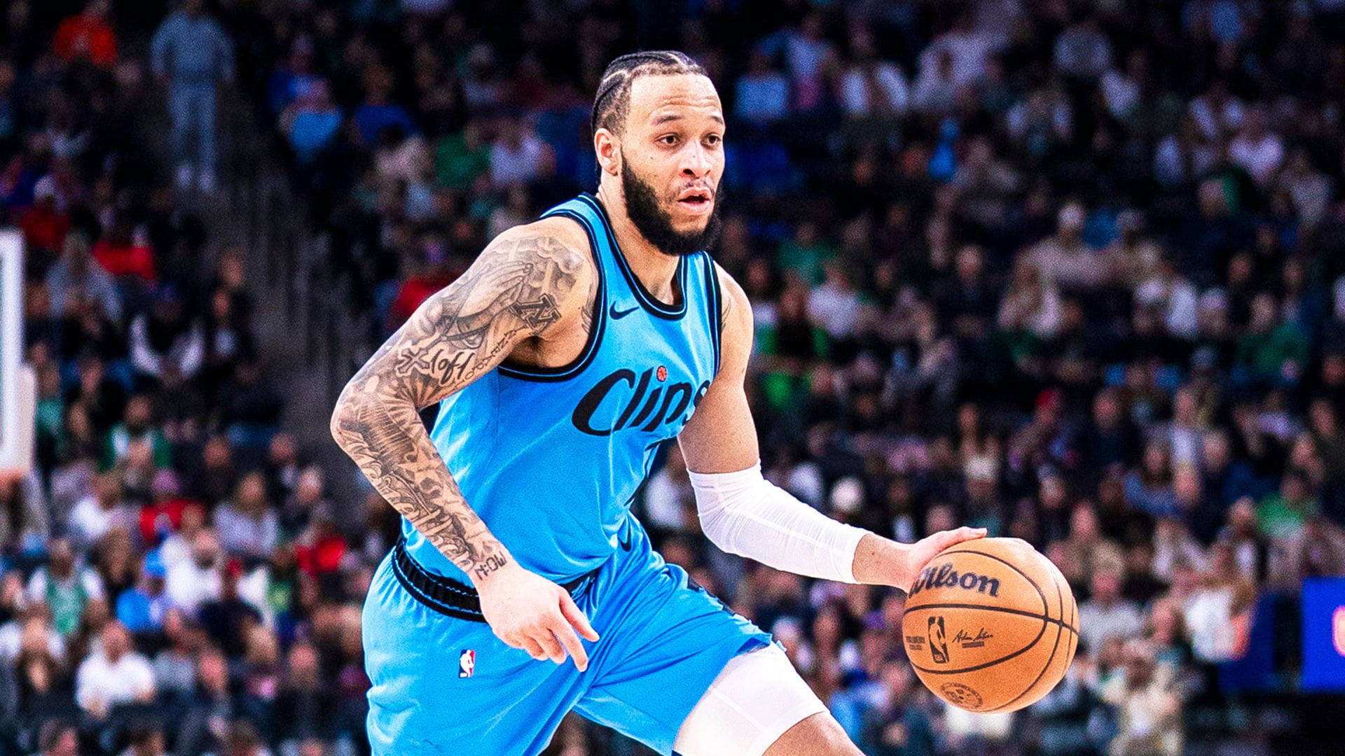 Bucks sign veteran Amir Coffey to add depth at wing