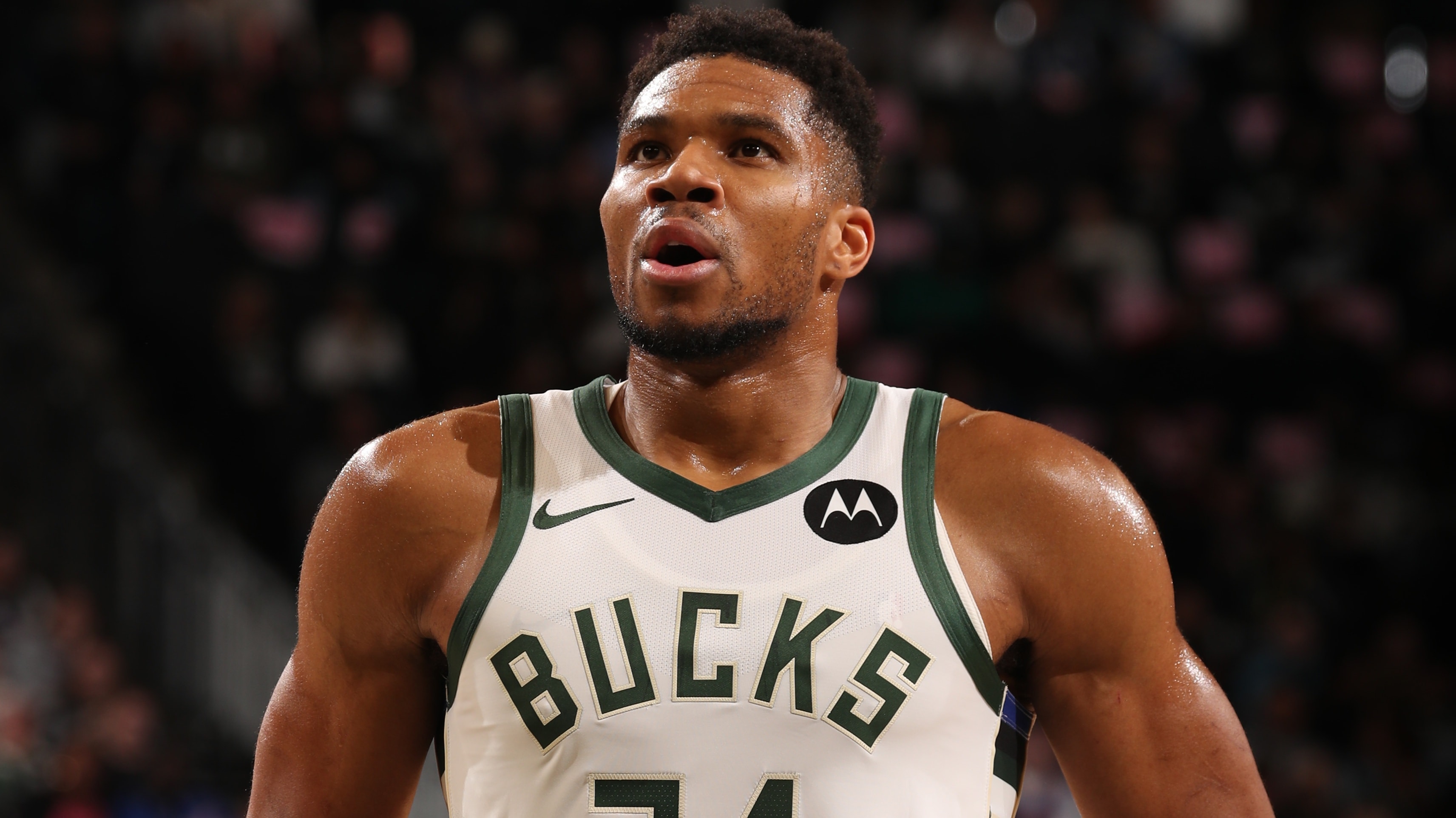 Live Updates: Top highlights, moments and stats from a 5-game night in the NBA