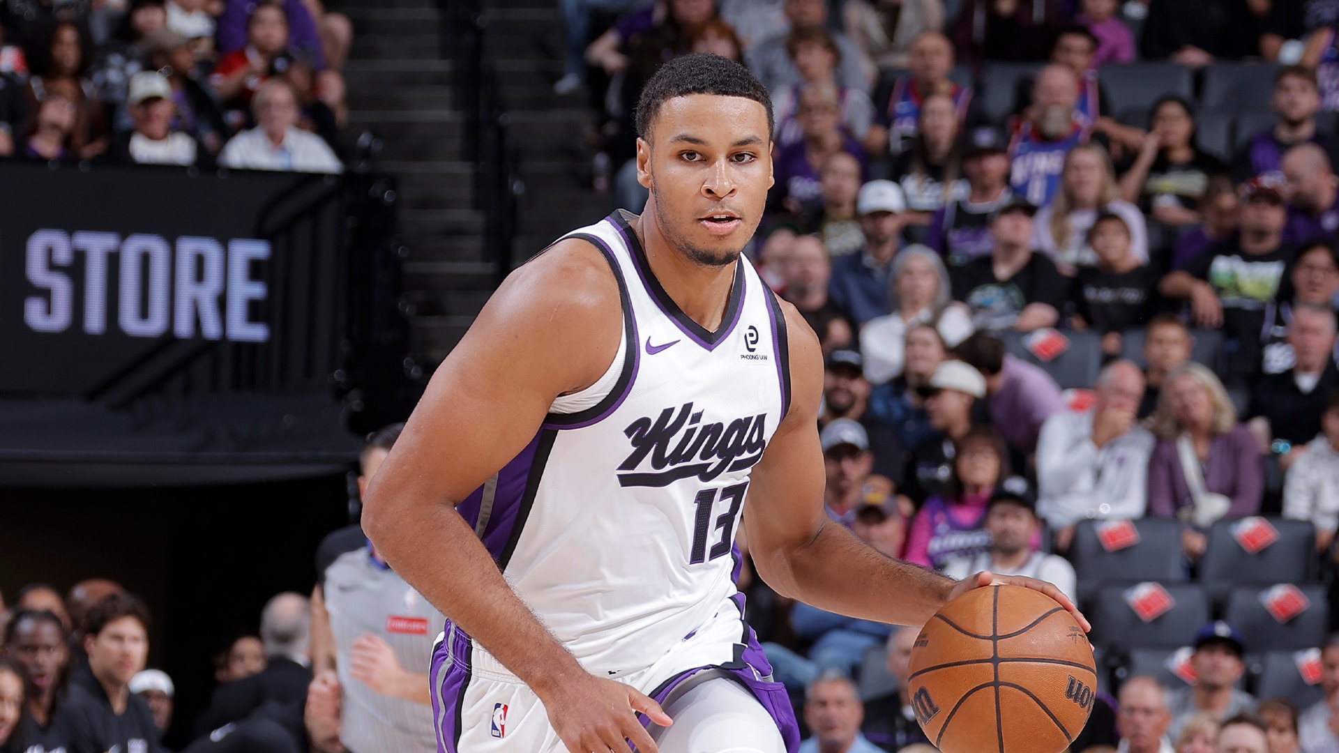 Kings' Keegan Murray out for 1 month with torn thumb ligament