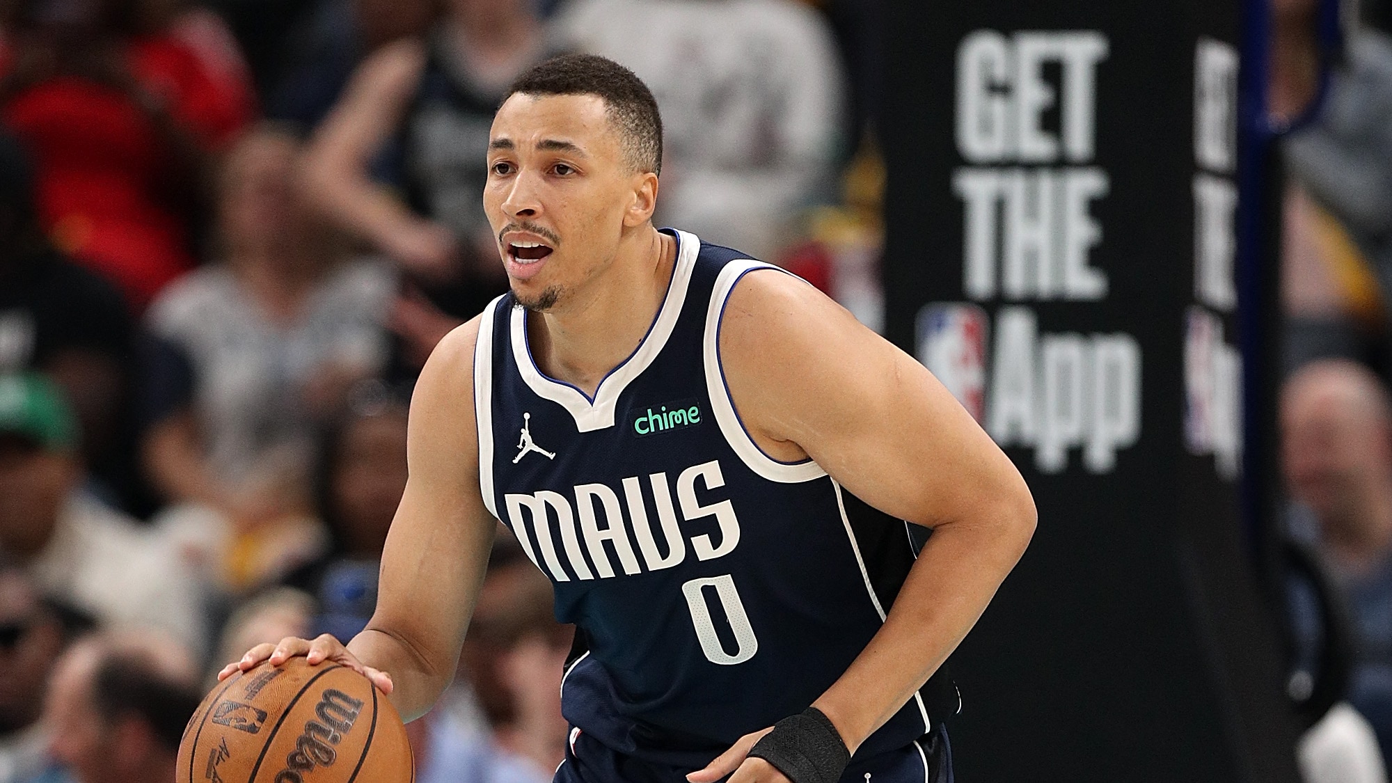 Mavs' Dante Exum needs 2nd knee surgery and will miss the 2025-26 season