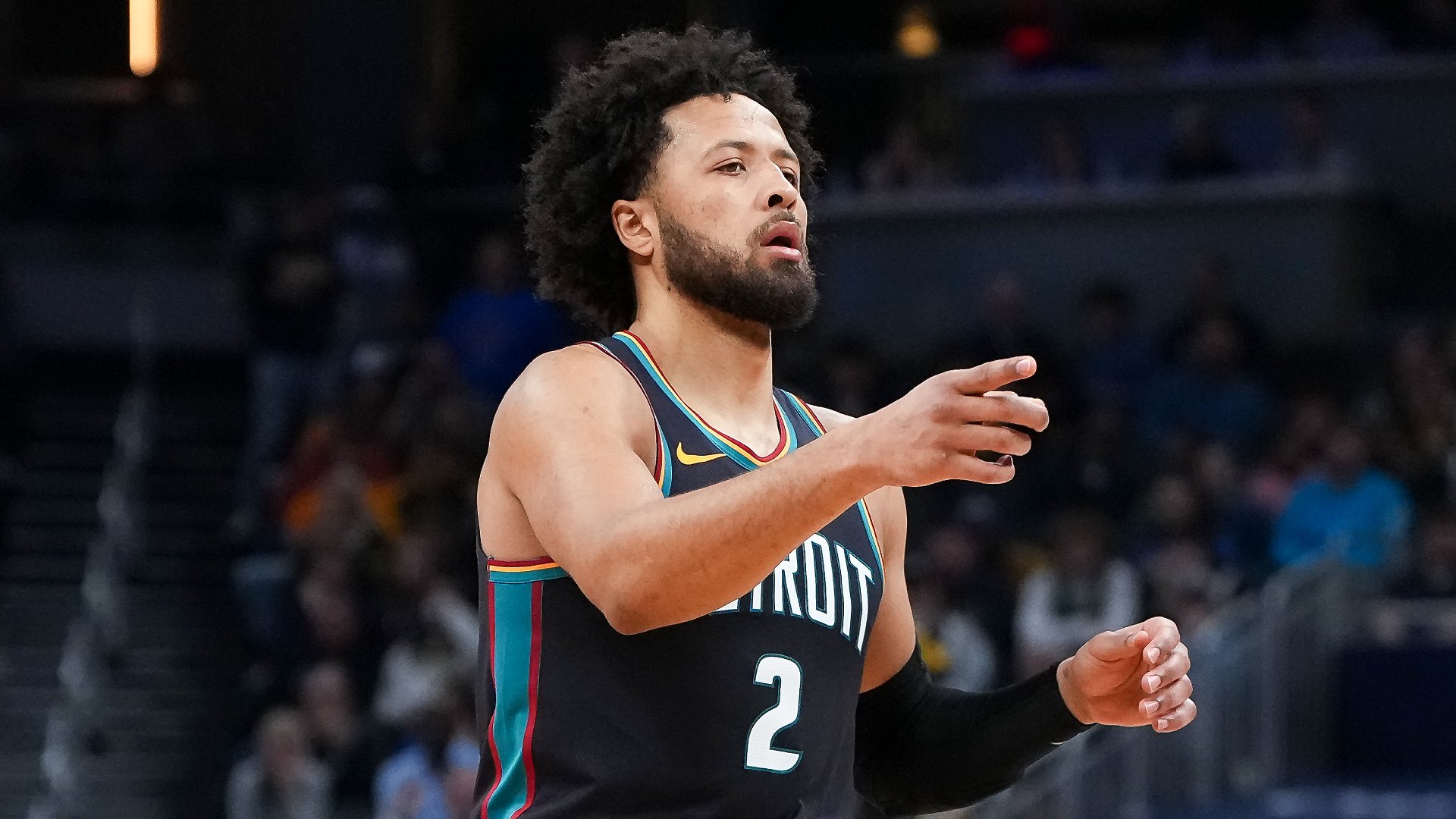 Pistons tie franchise mark with 13th straight win