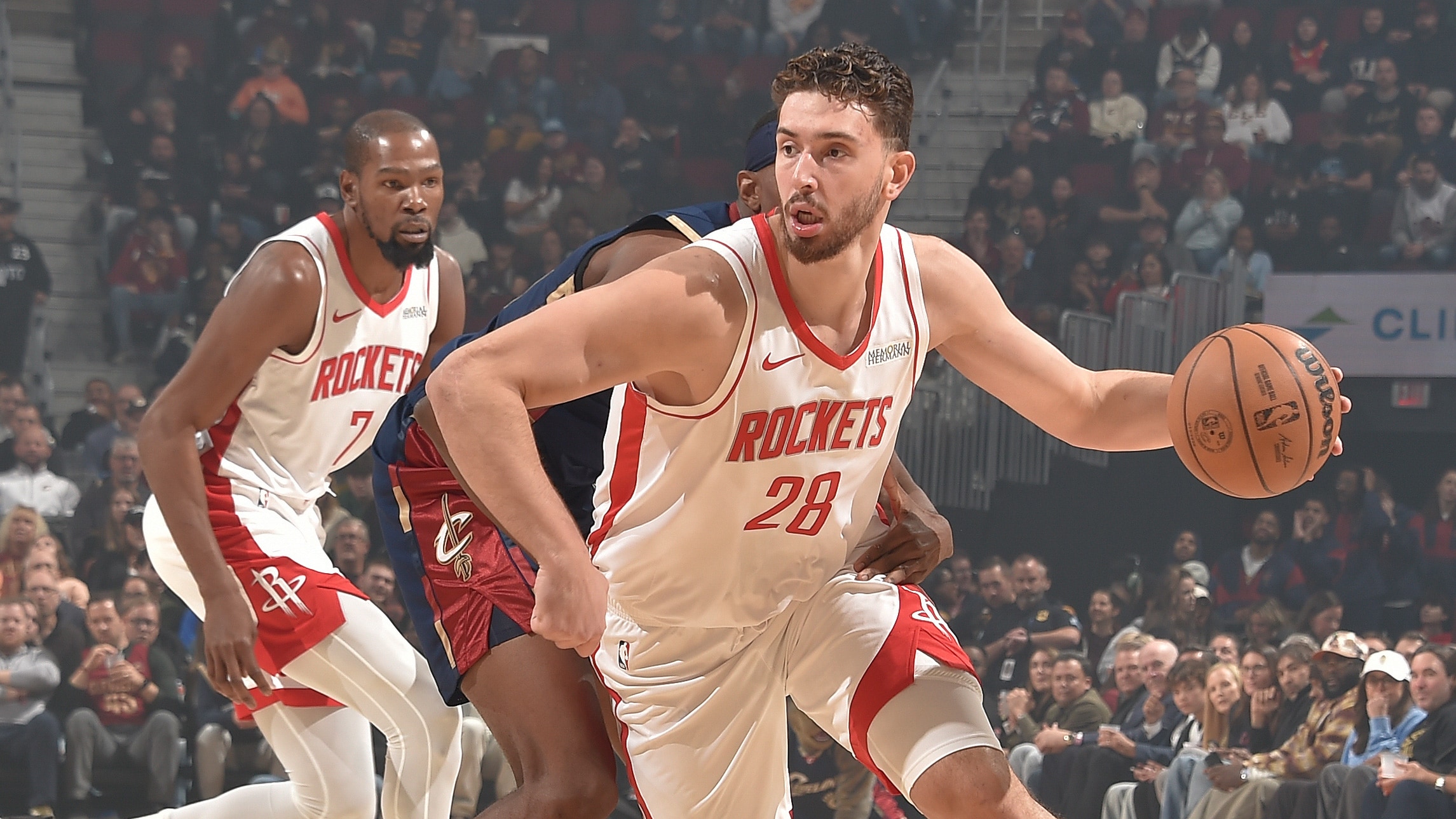 Rockets and Cavaliers Engage in Thrilling Nba Playoffs Match