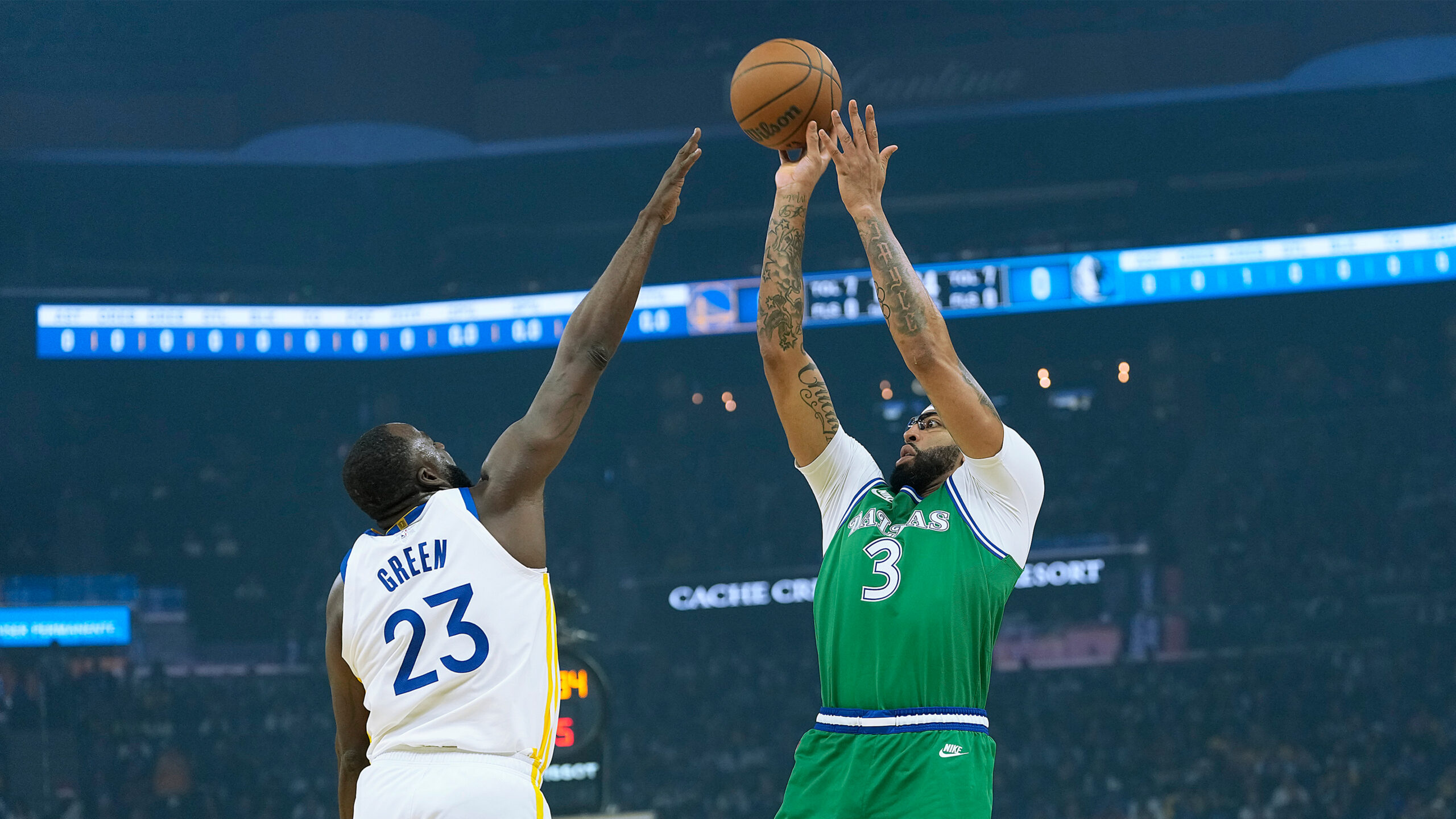 Reports: Anthony Davis diagnosed with minor groin strain, will miss a few games