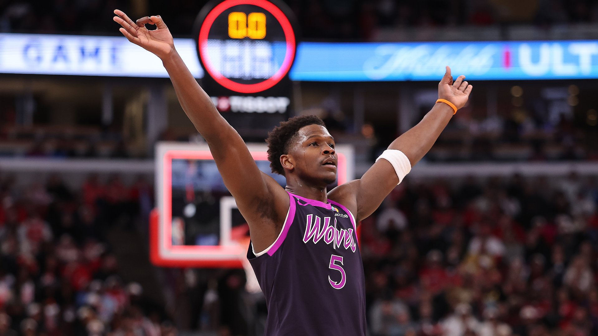 Live Updates: Top moments around the NBA for Sunday, January 4 