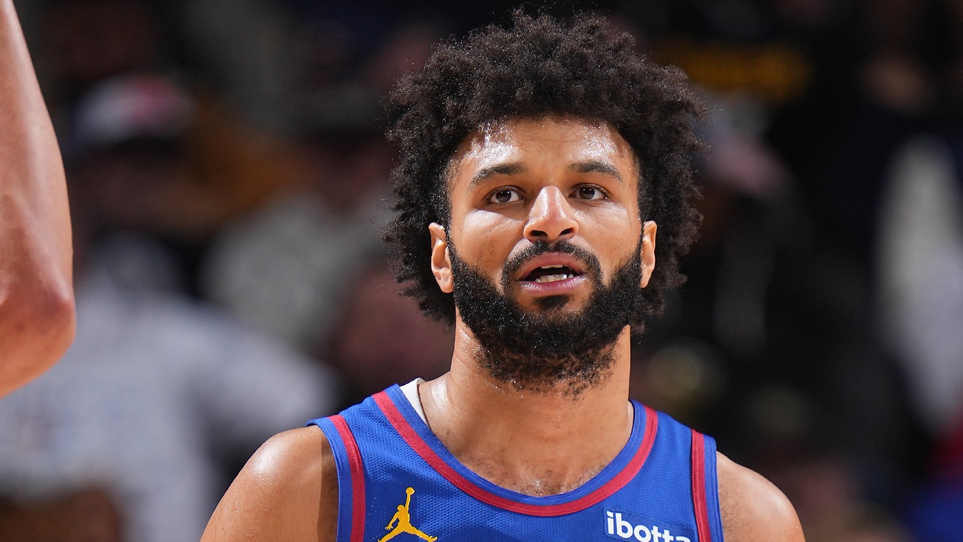 Nuggets' Jamal Murray suffers sprained right ankle vs. Mavs