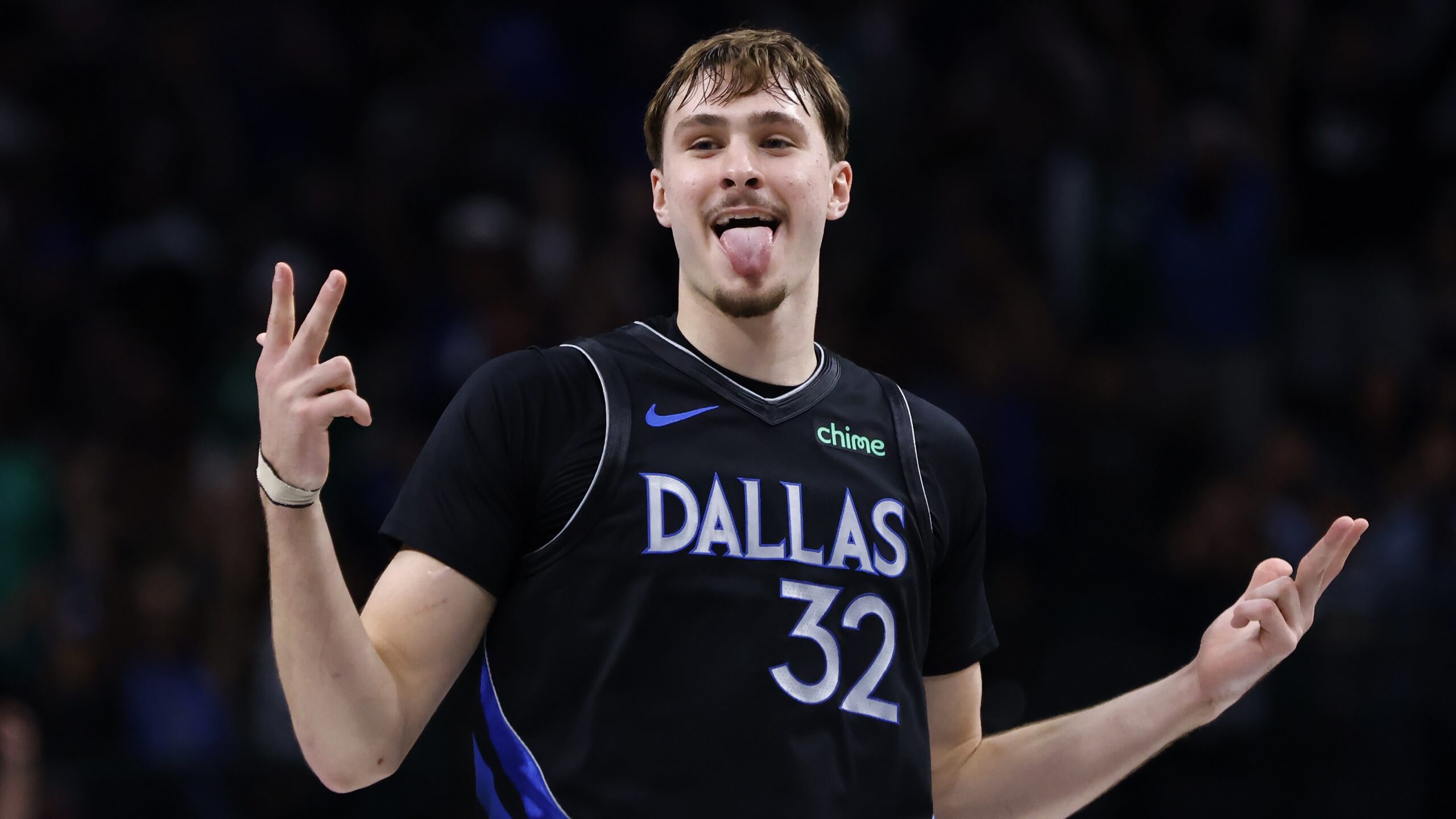 Live Updates: Jamal Murray's Nuggets take on Cooper Flagg's Mavericks on a seven-game night