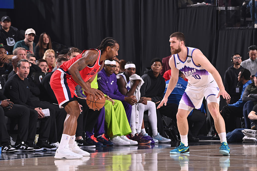 פאוול הוביל את ההיט לניצחון נגד הפיסטונס וקוואי עם מופע נוסף בחמישי / תומר שנאן