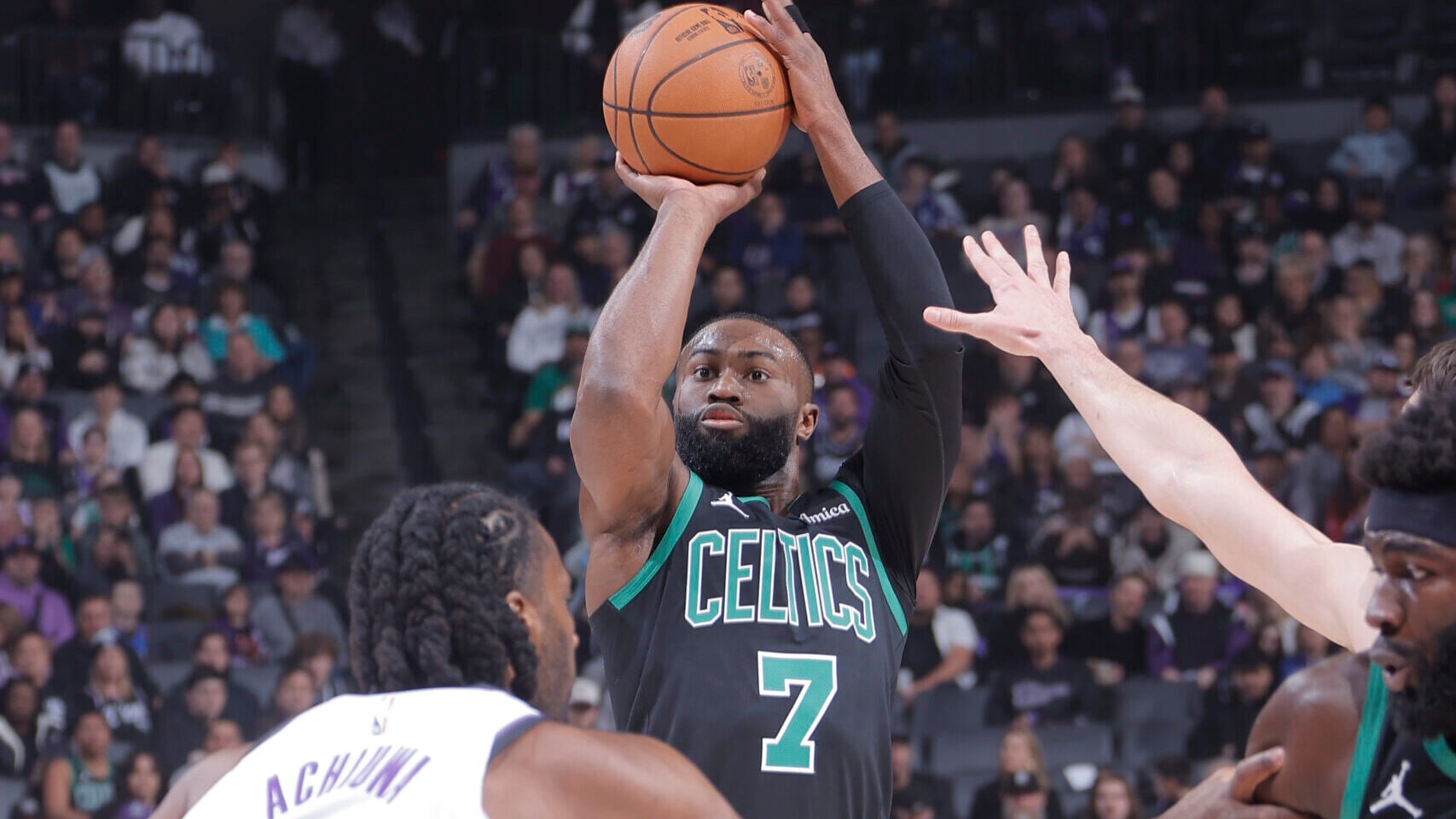 Live Updates: Celtics-Clippers, Wolves-Heat and Saturday's action around the NBA