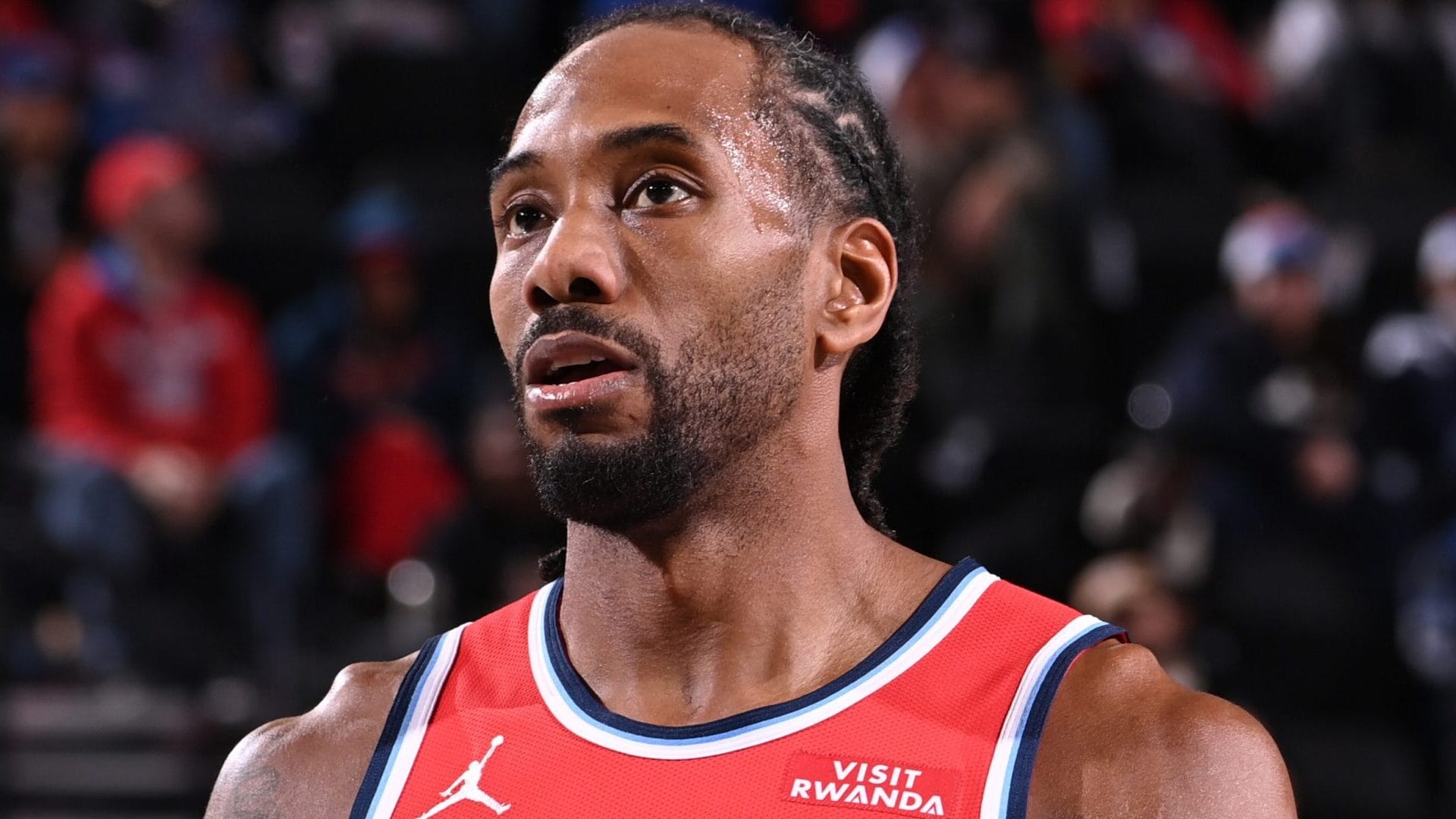 Kawhi Leonard's 45 points highlight a five-game night in the NBA