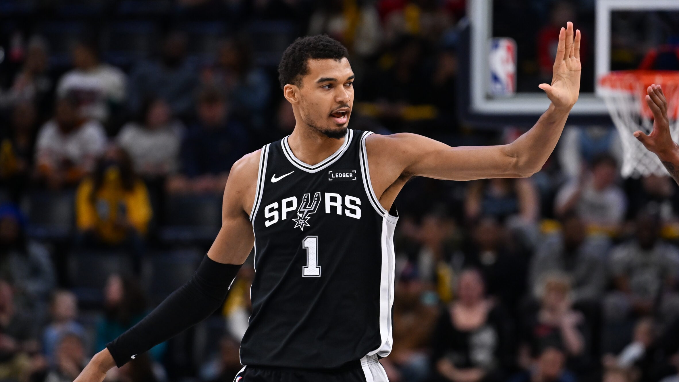 Spurs' Victor Wembanyama returns off bench against Grizzlies