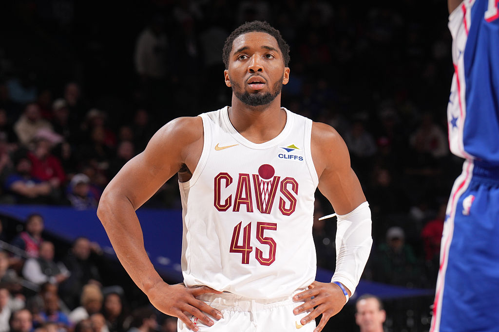 Live Updates: Jamal Murray's Nuggets take on Cooper Flagg's Mavericks on a seven-game night