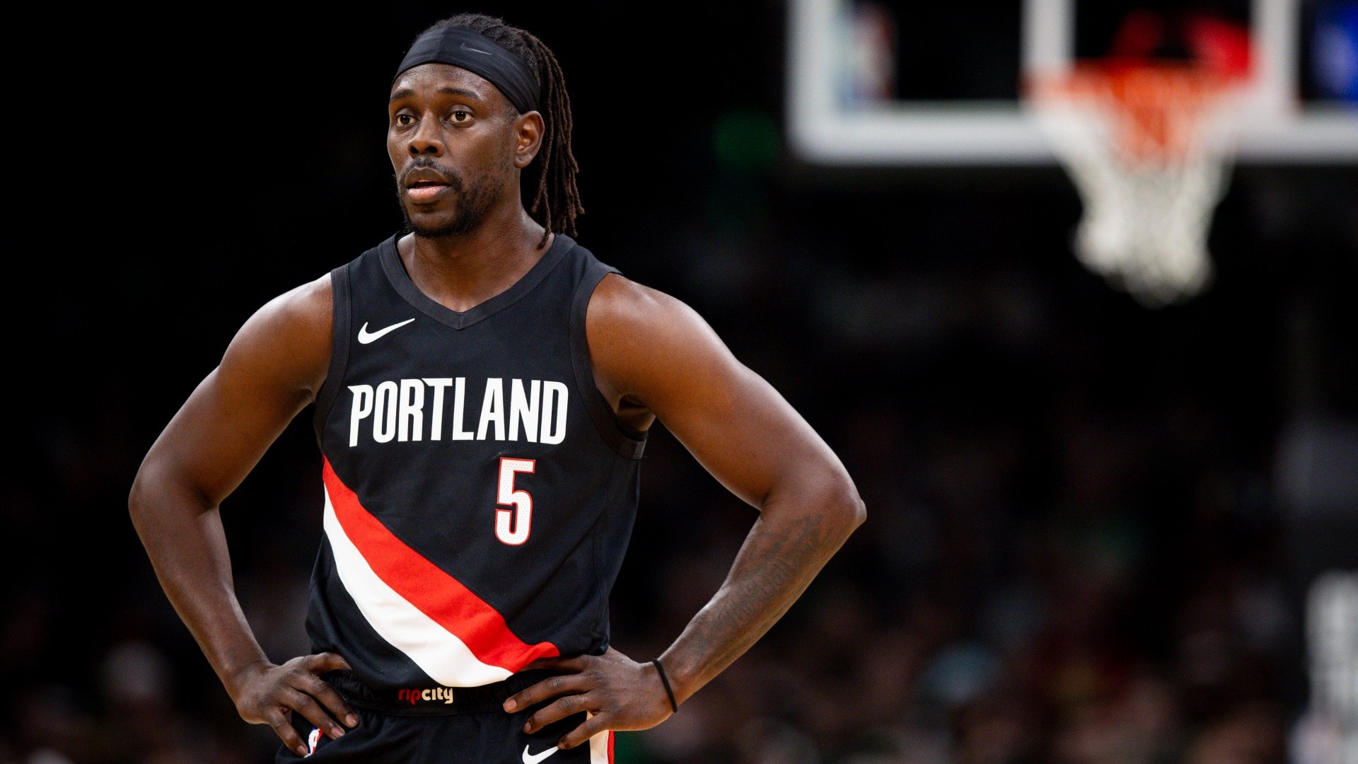 NBA champ Jrue Holiday cheered in return to Boston