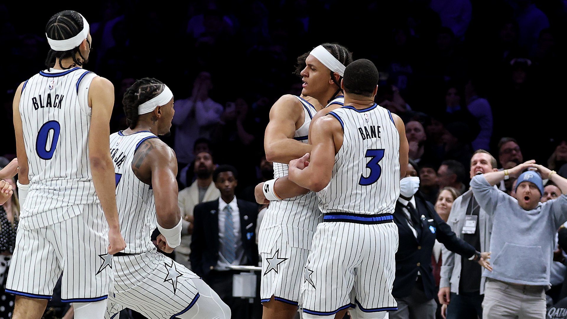 Starting 5: Clutch buckets abound on 12-game night