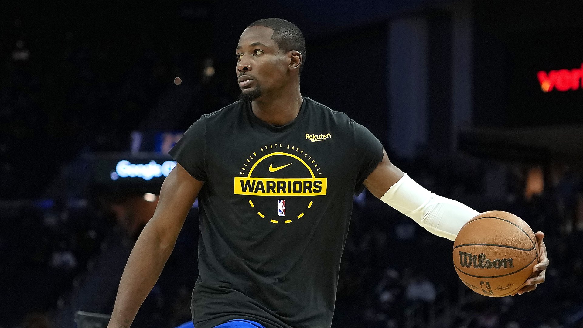 Warriors sideline Kuminga with bone bruise and knee hyperextension