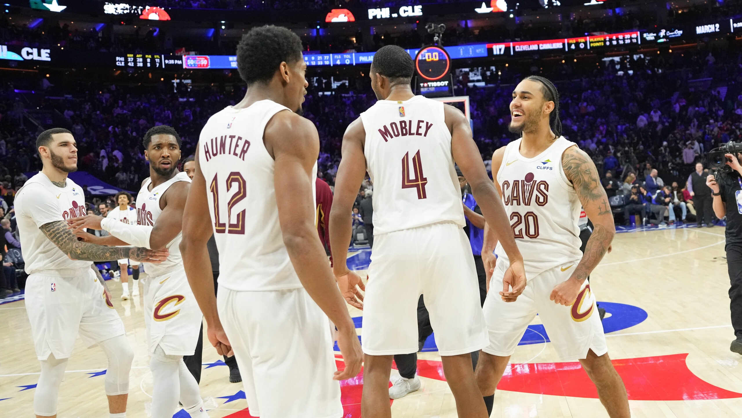 Tyson drops career-high 39, Cavs edge 76ers in thriller