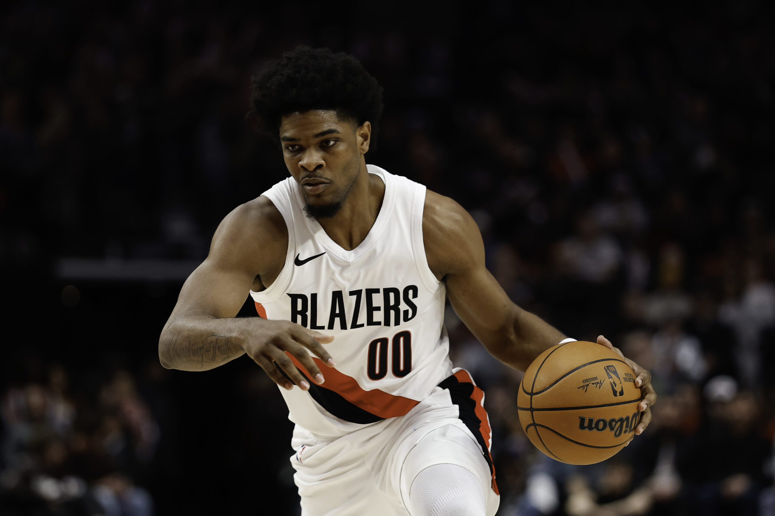 The Athletic: Scoot Henderson, finally back on the court for Blazers, finds peace amid a raging storm