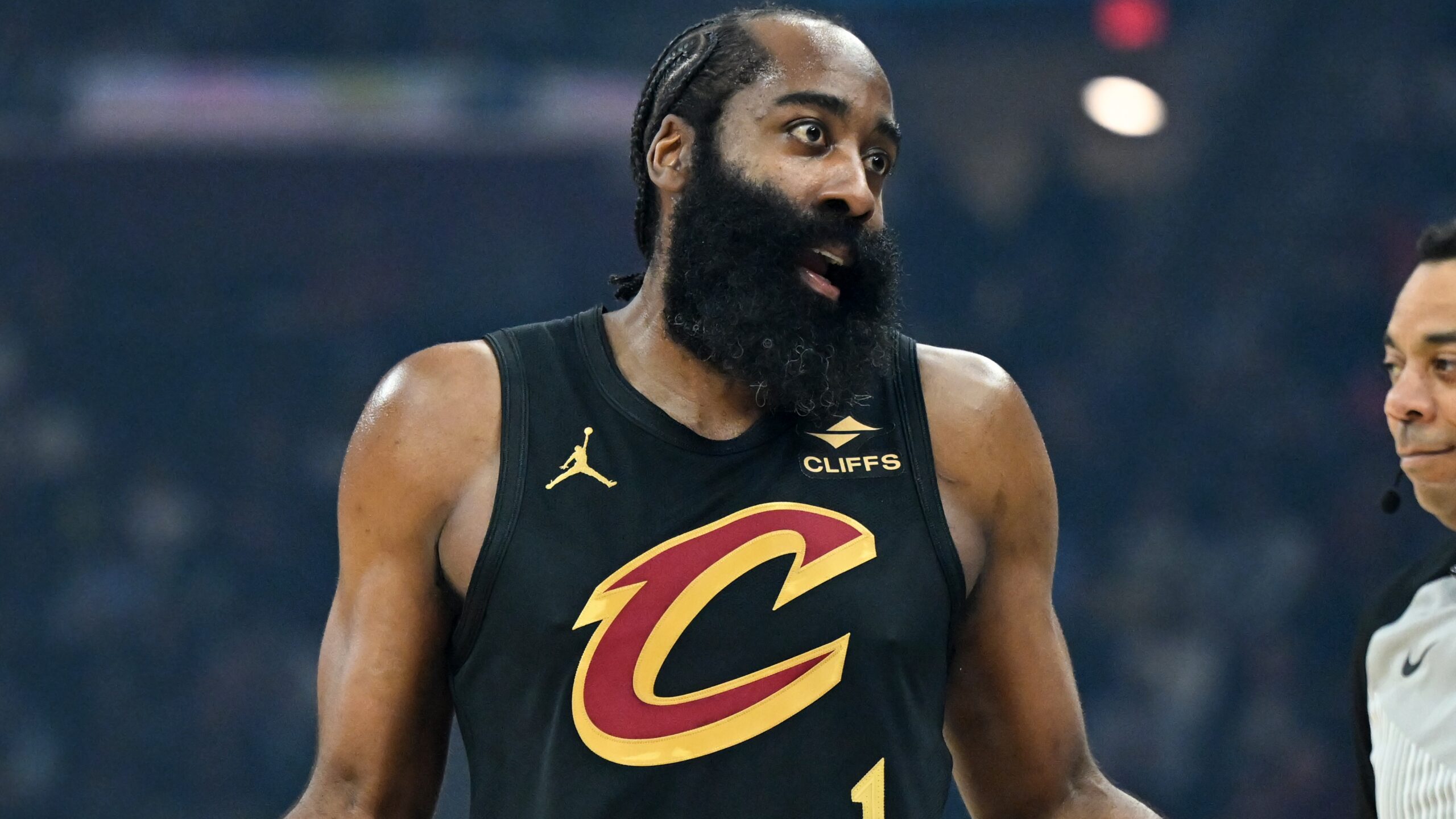 Live Updates: Jalen Brunson's Knicks take on Tyrese Maxey's 76ers on ESPN