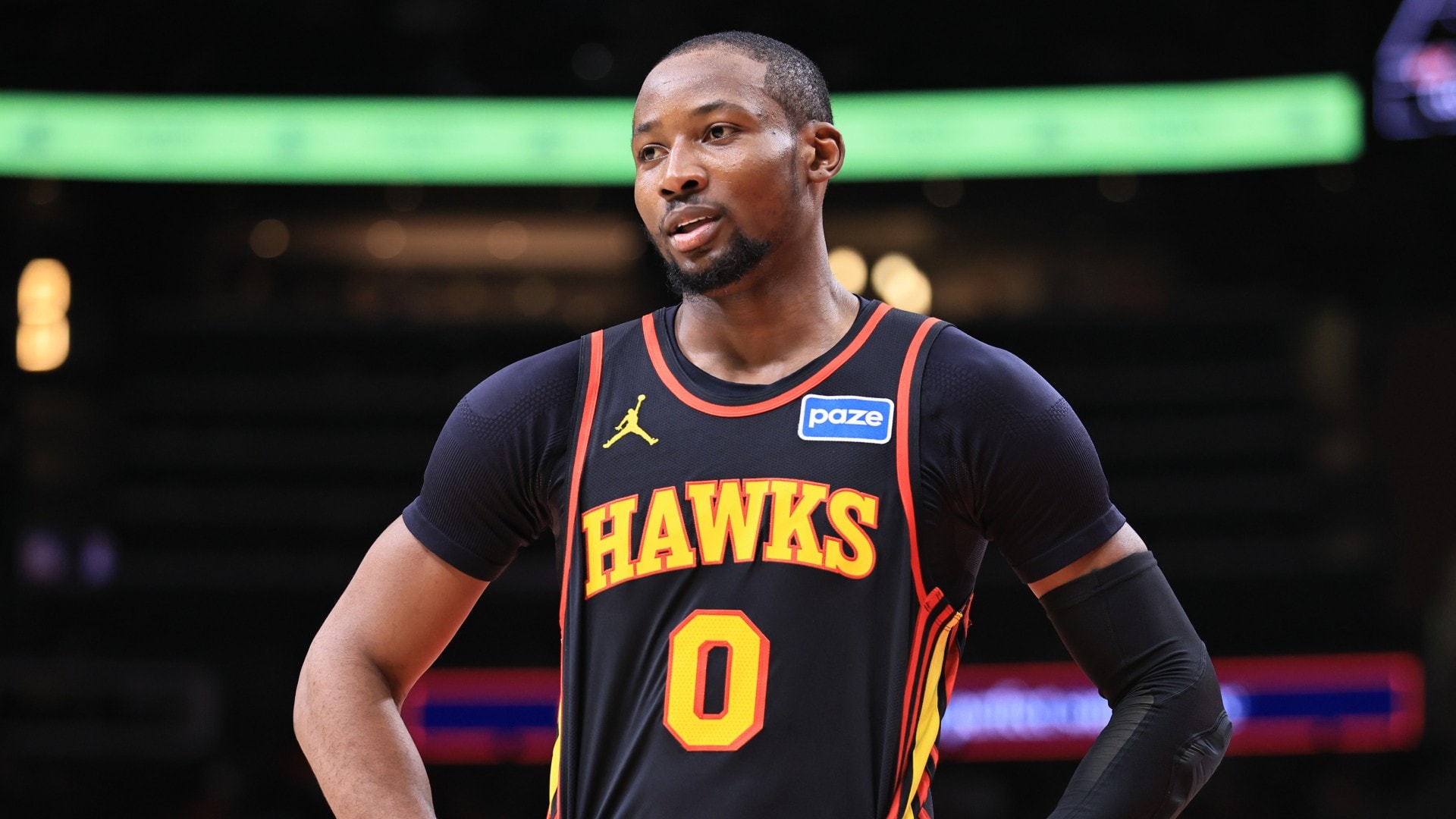 Jonathan Kuminga hizo su debut para los Hawks el martes.