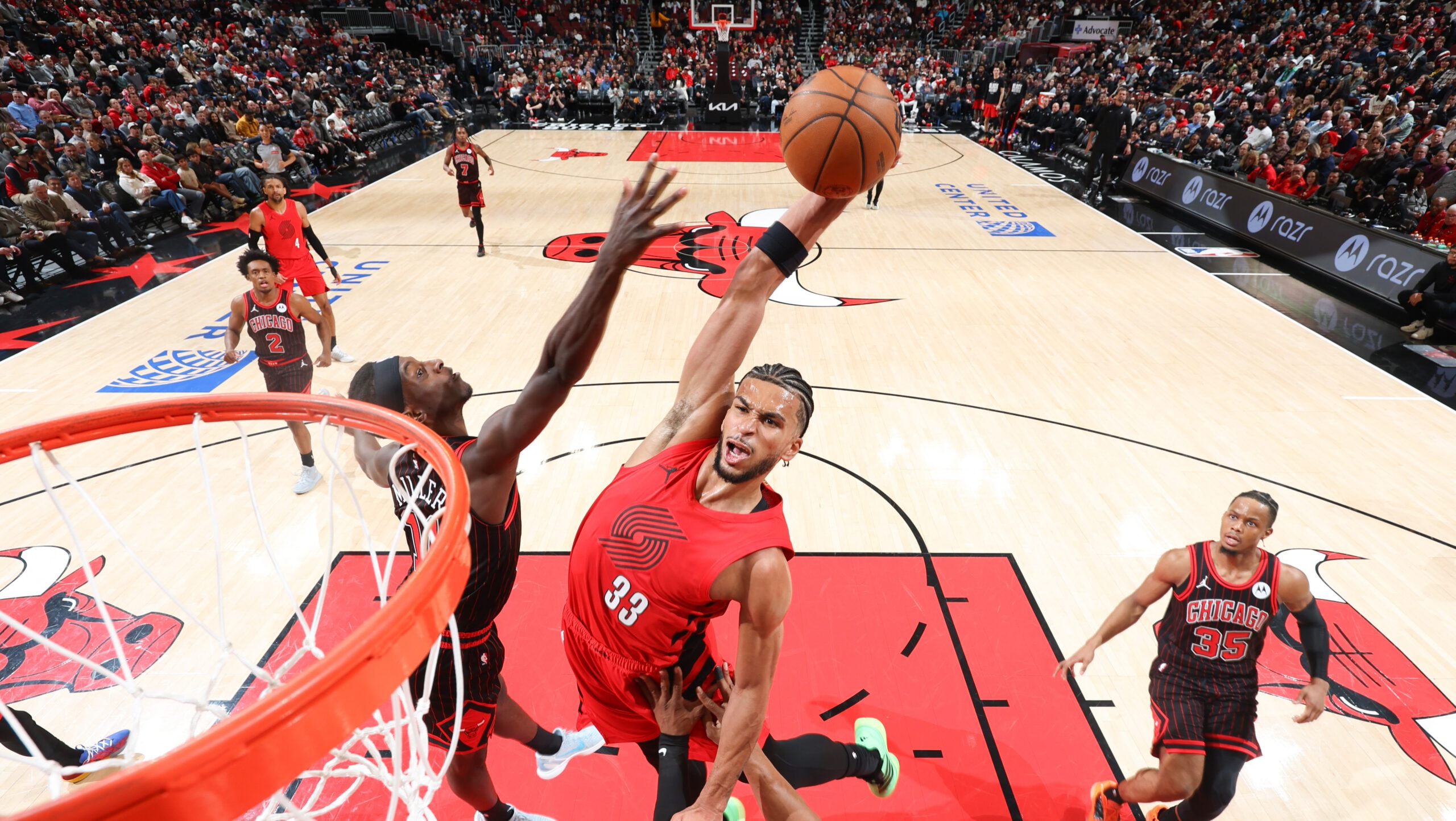 Live Updates: Scores, highlights and news from Thursday's action