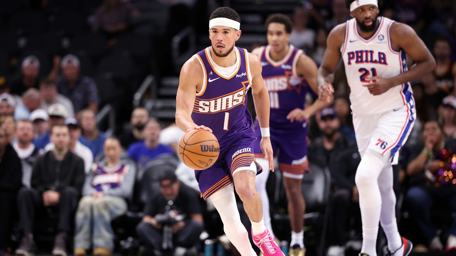 Phoenix Suns All-Star guard Devin Booker out at least 1 week with right hip strain