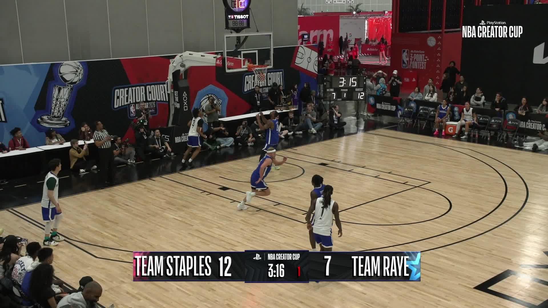 Sparky drills it from long range