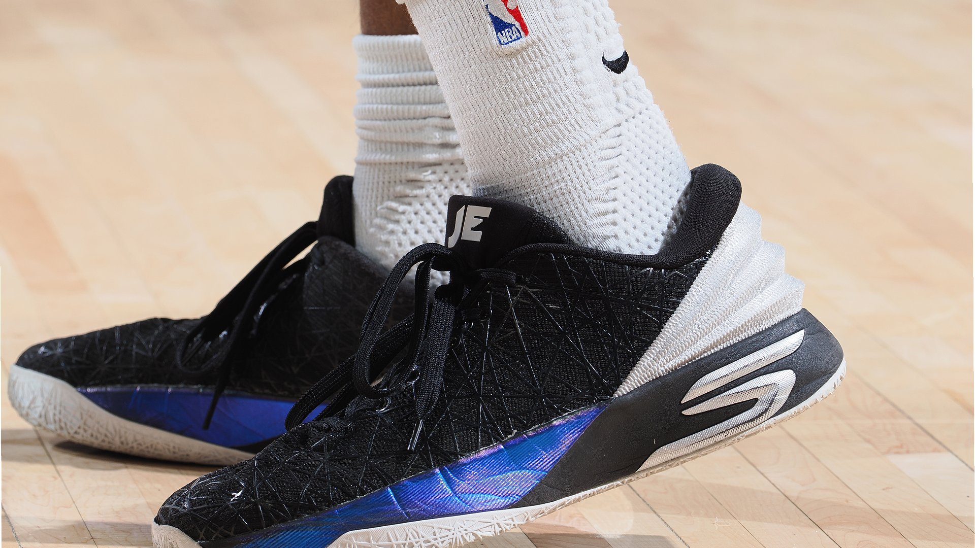 A Boston Celtics game-inspired friction test finally pinned down the sneaker squeak