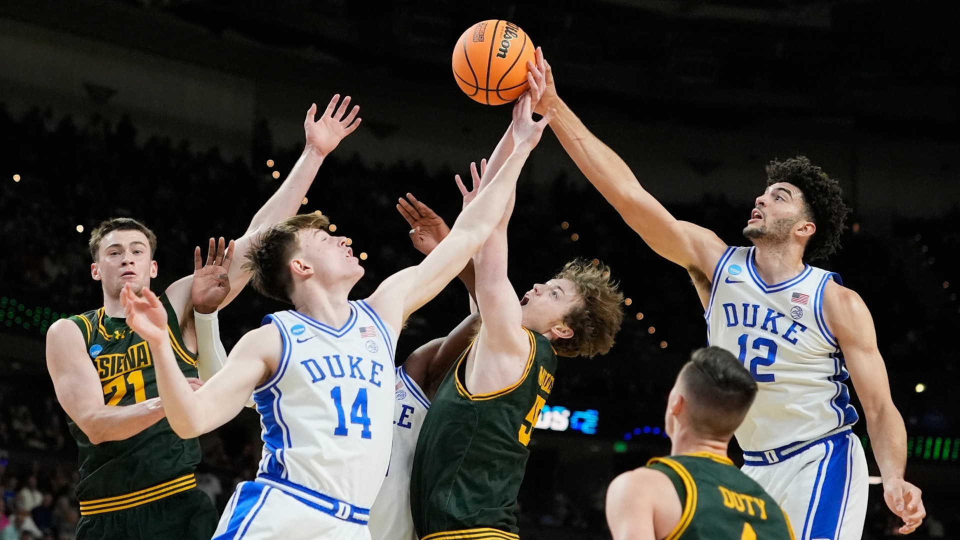 No. 1 overall seed Duke survives 16-seed Siena, rallies for 71-65 win in 1st round of NCAA Tournament