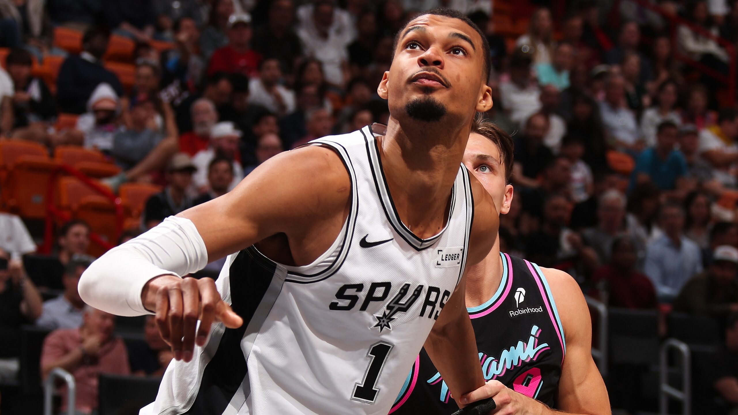 Live Updates: Victor Wembanyama's Spurs take on Bam Adebayo's Heat on Peacock