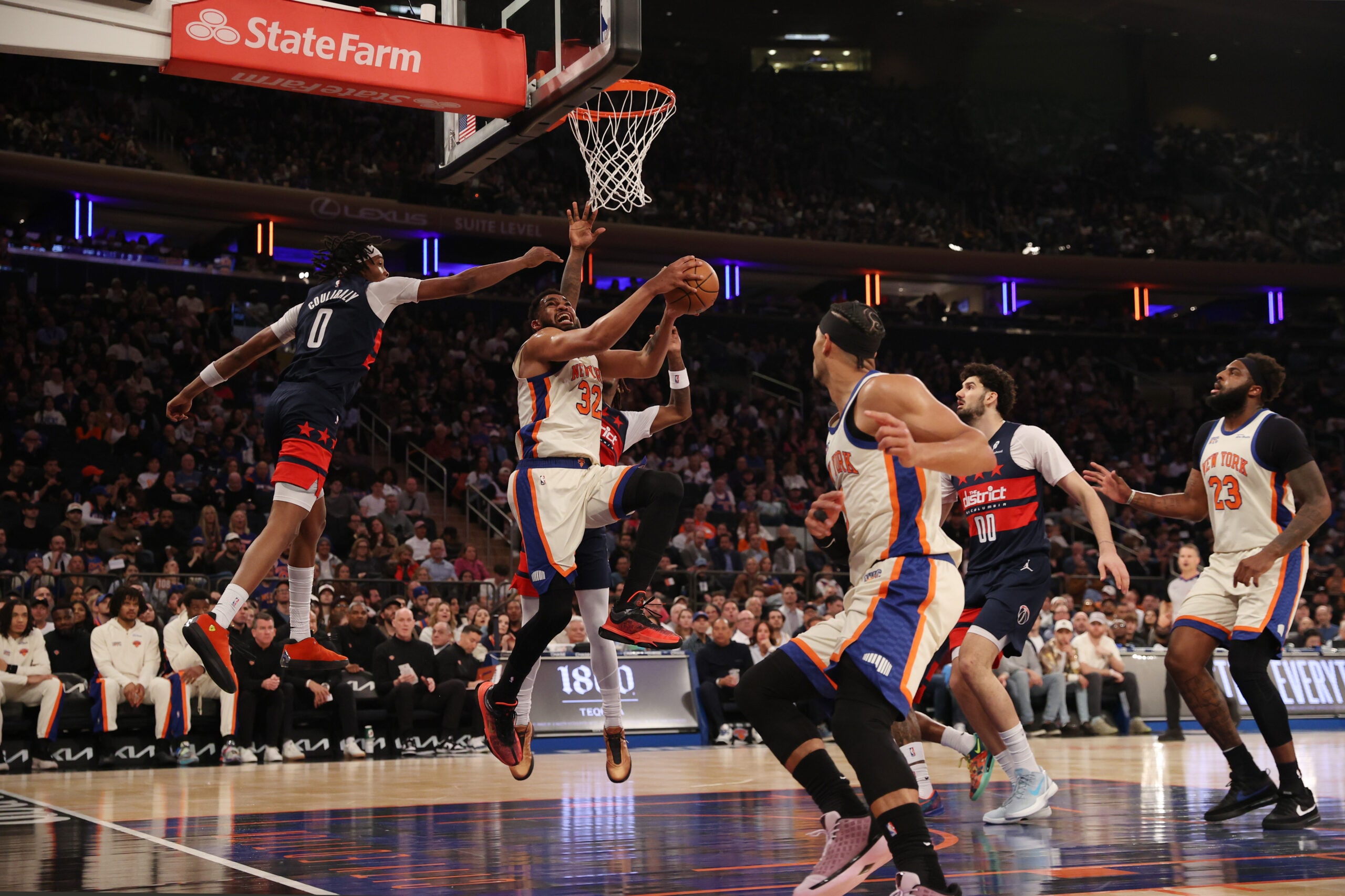 KAT puts up 26 pts, snags 16 boards as Knicks beat Washington