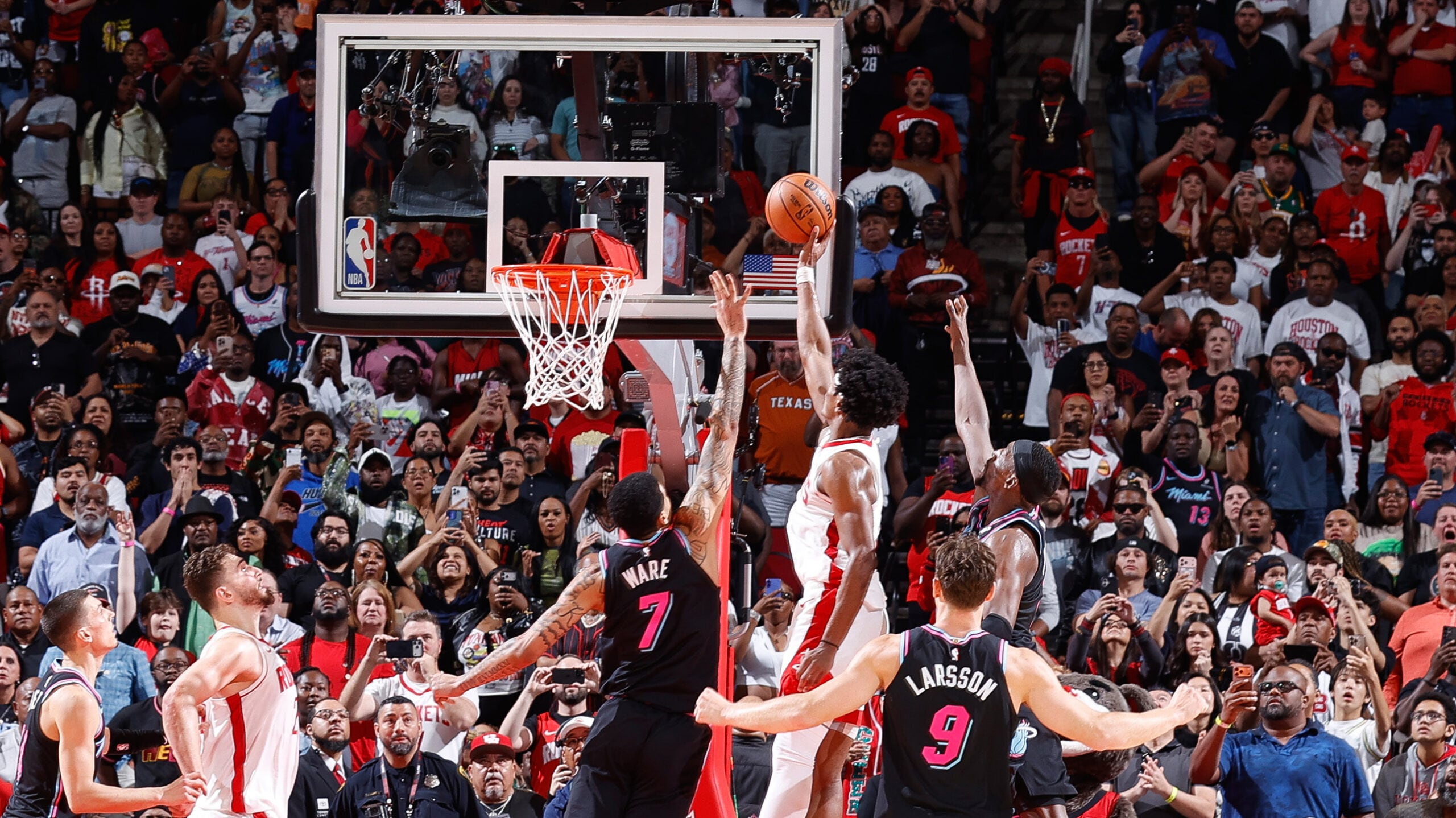 Thompson manages tip-in at the buzzer to shock Heat