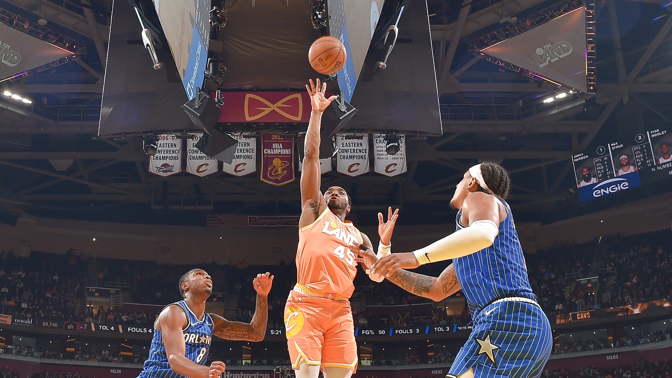 Donovan Mitchell puts up 42 points vs. Magic