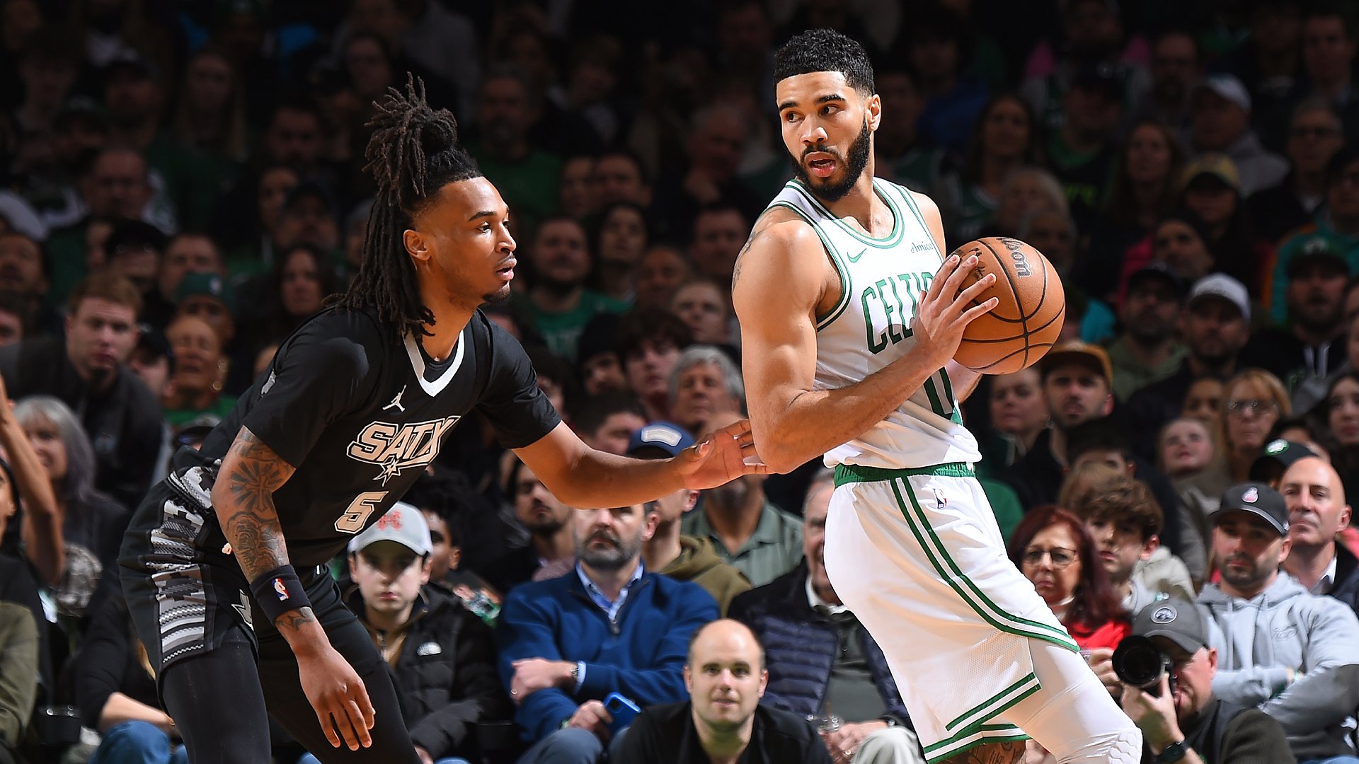 SGA's Historic Night: Ties Wilt's Record, Hits Game-Winner!