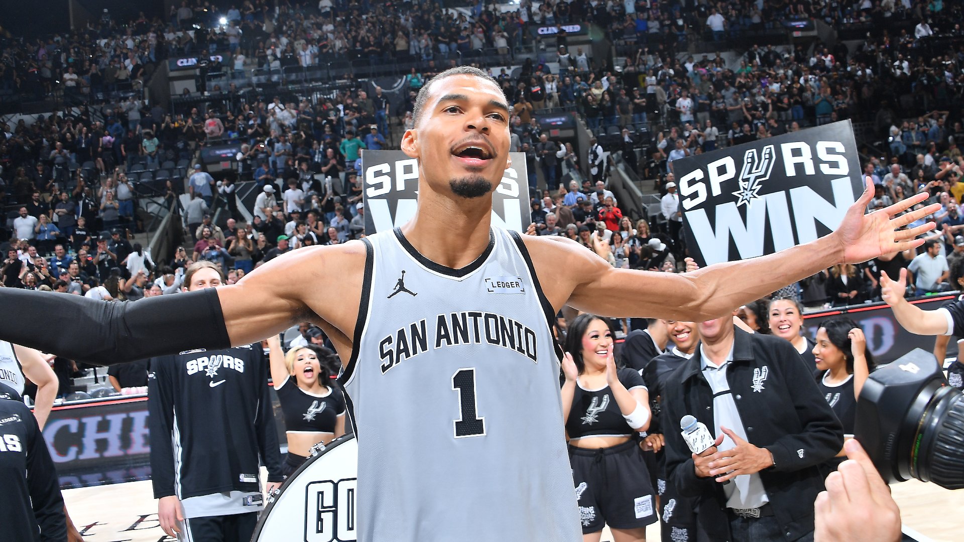 Live Updates: Nuggets vs. Spurs, Sixers vs. Pistons, Victor Wembanyama and Nikola Jokić