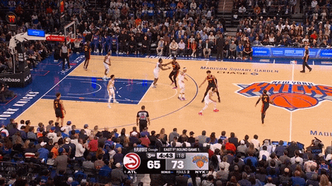 Jalen Johnson drive in the third quarter