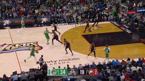 Jaylen Brown isolation vs. Paul George