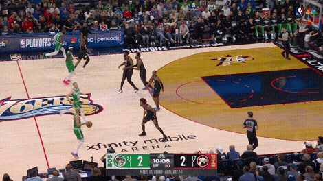 Derrick White assist to Neemias Queta