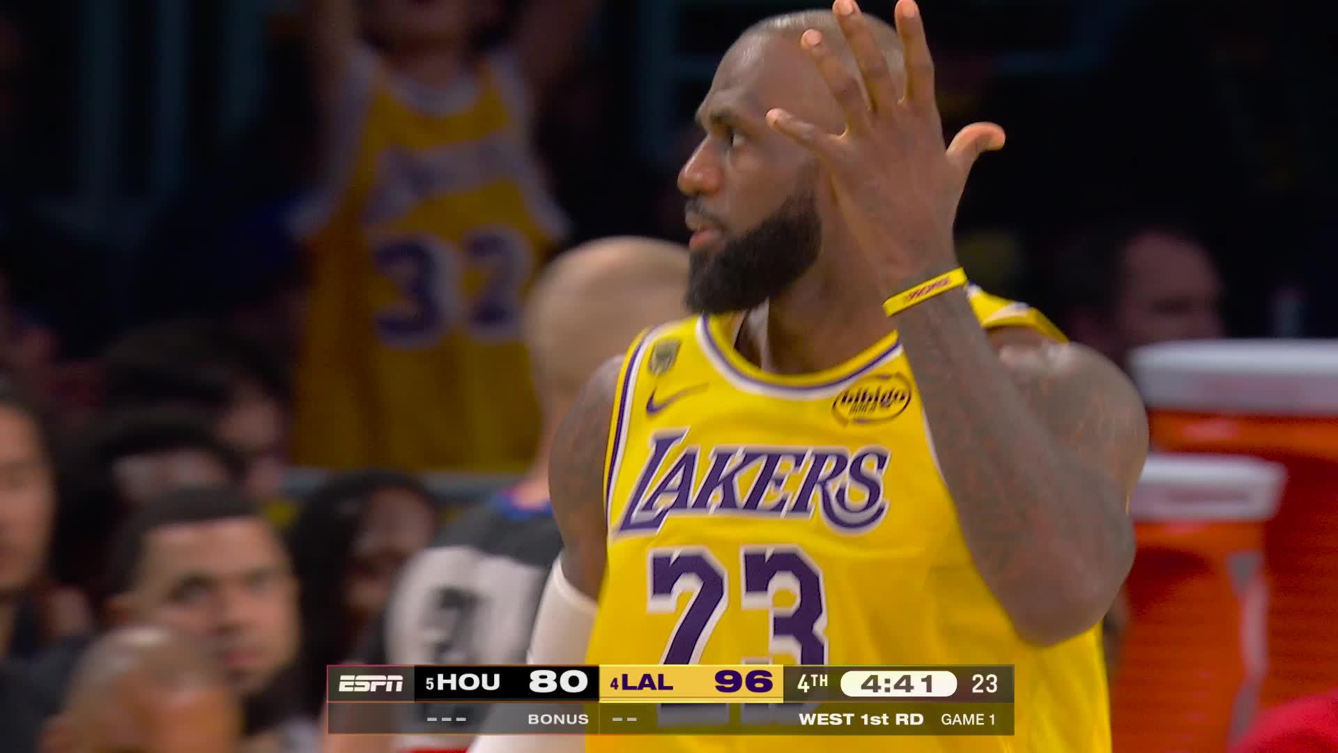 Live Updates: 2026 NBA Playoffs, First Round | Home Teams All Win Game 1