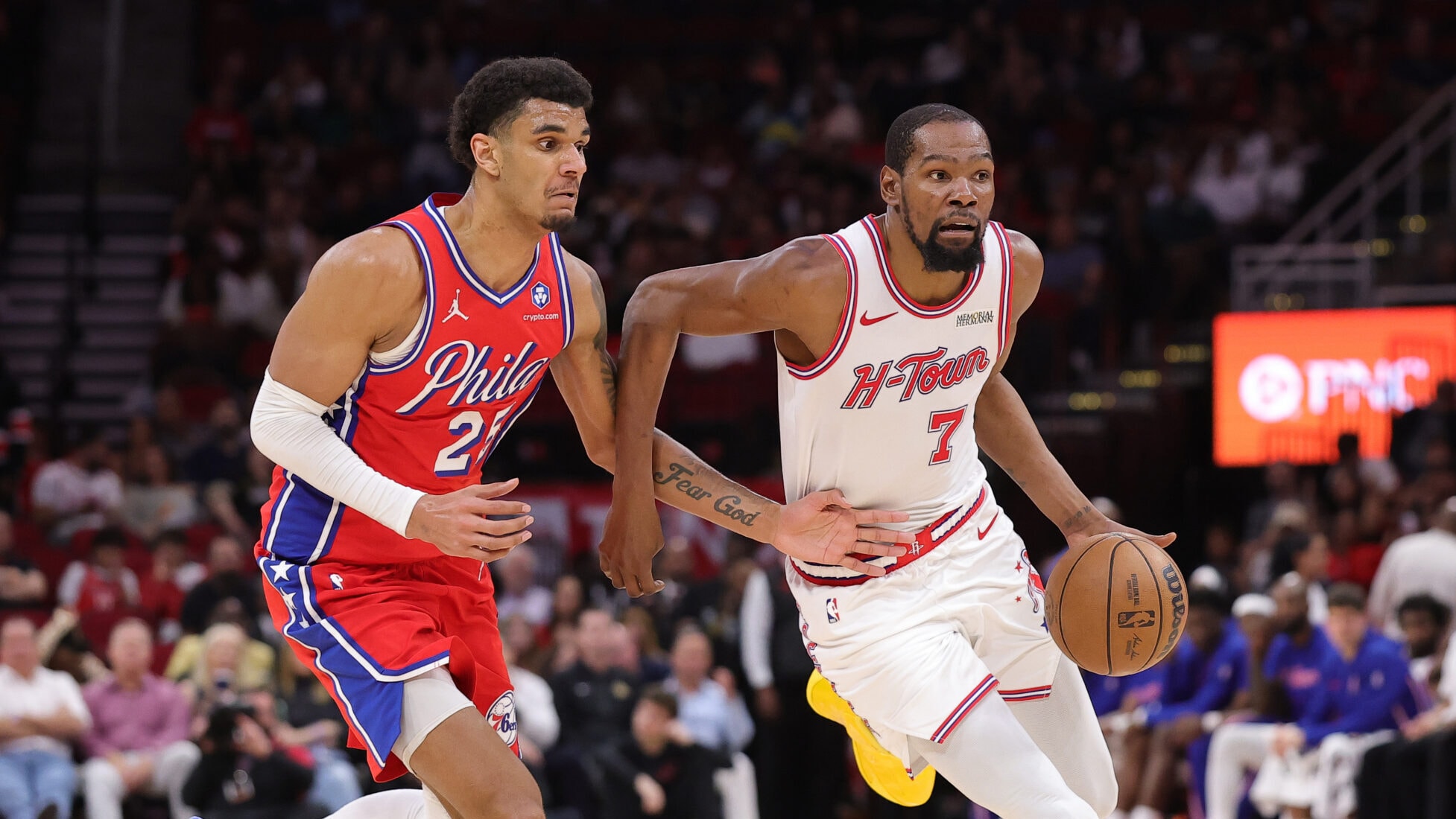 Rockets win 8th straight, Lakers secure key win