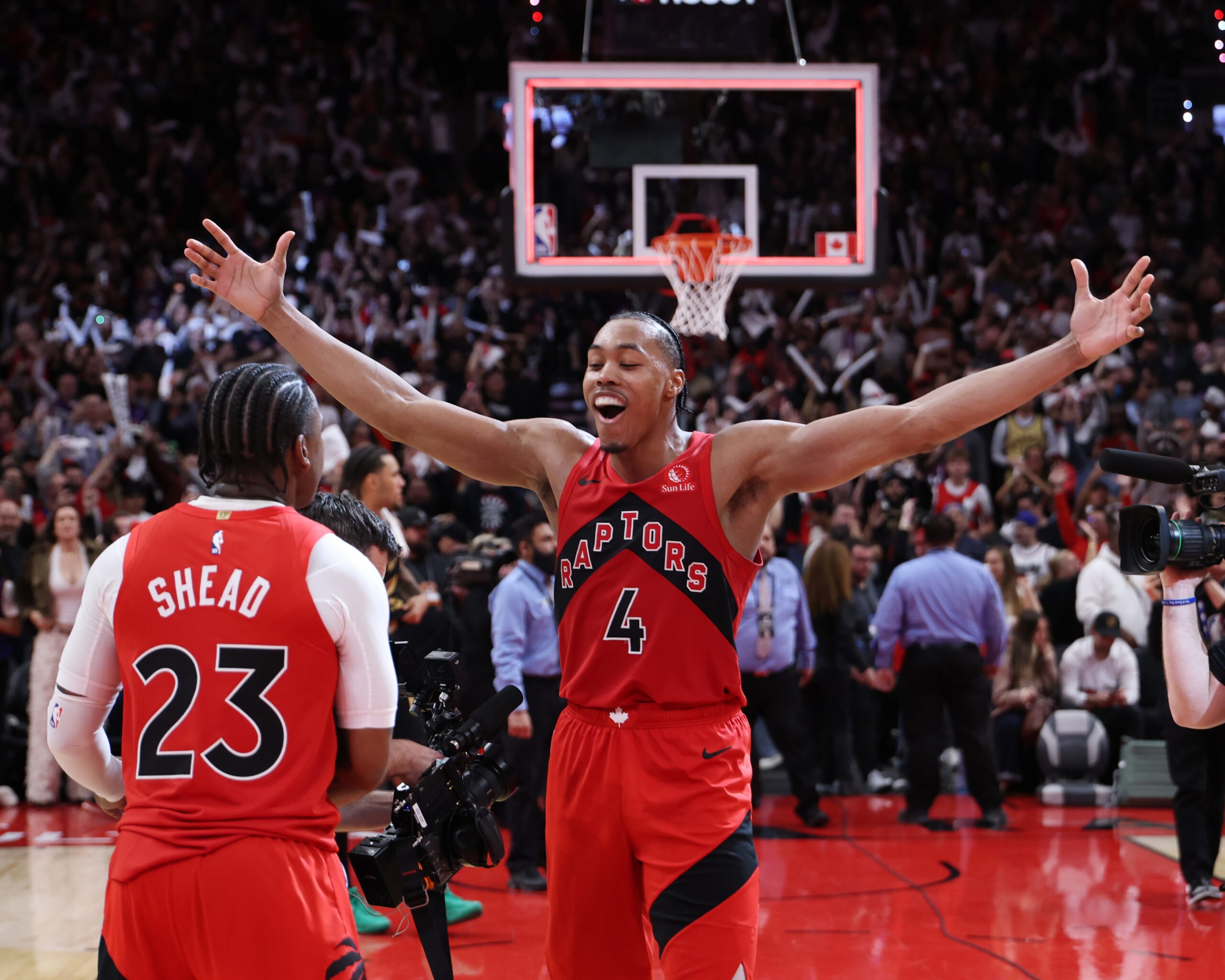 Raptors Stun Cavs in Game 4: Series Tied 2-2!
