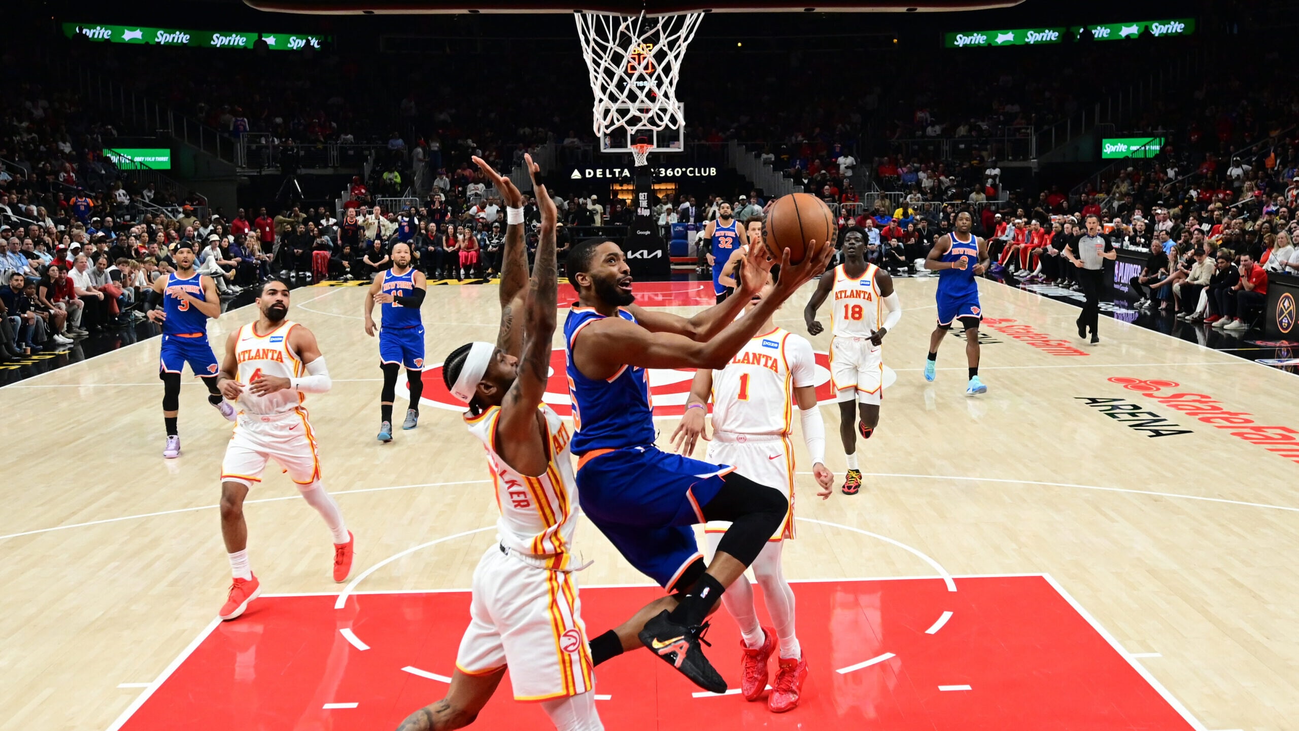 4 takeaways: Knicks close out Hawks in historic fashion during Game 6