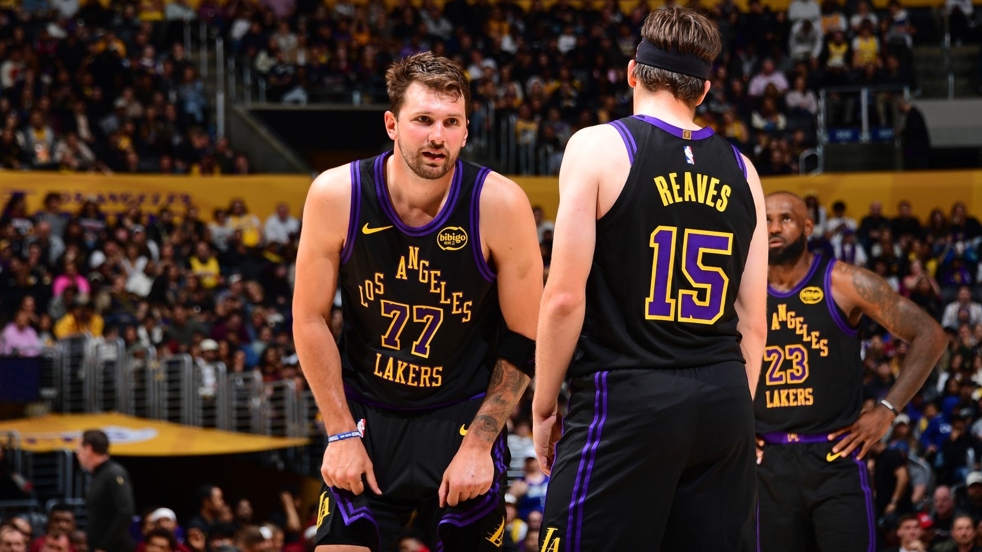 Lakers remain without Luka Dončić and Austin Reaves as playoffs begin