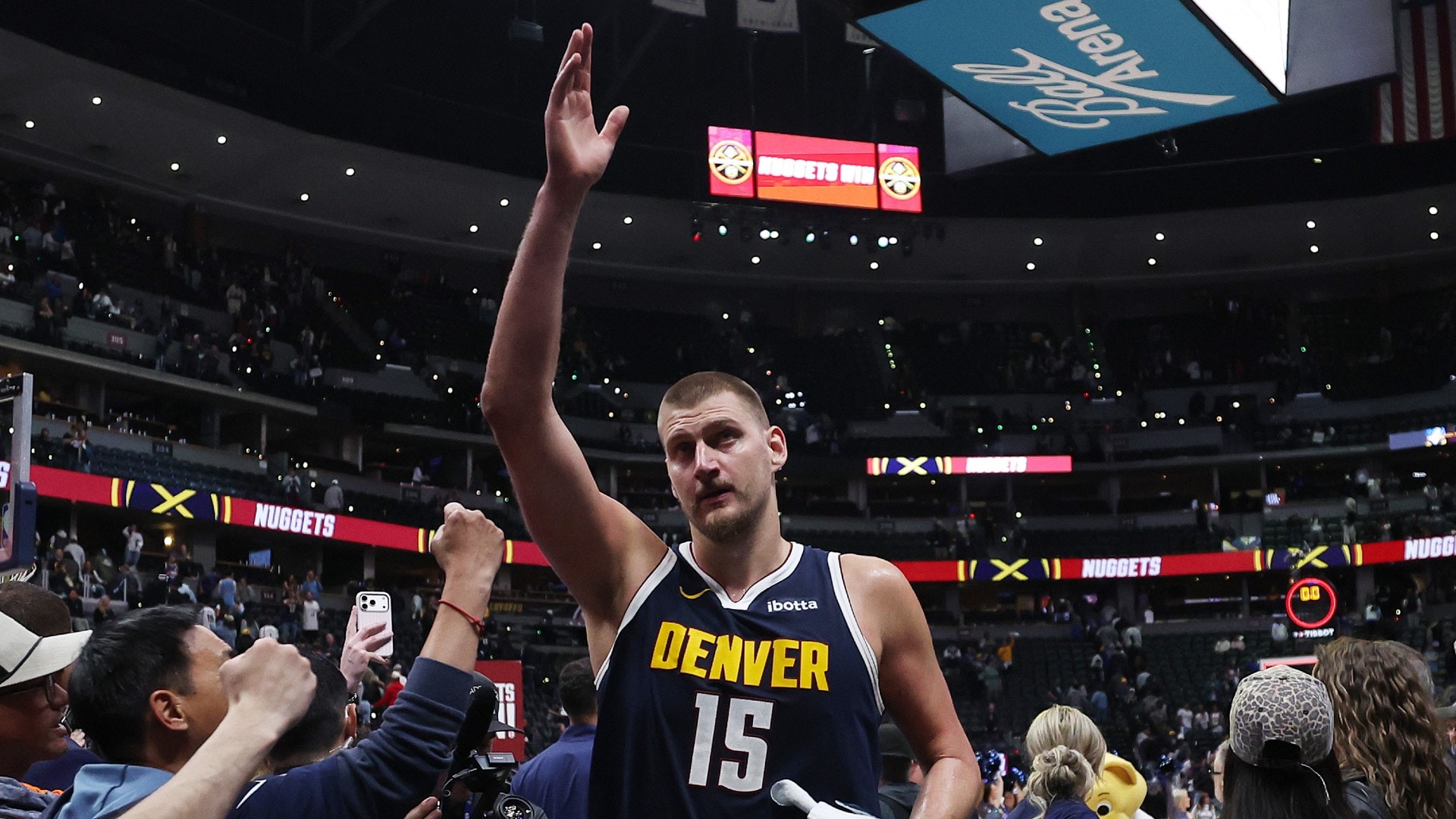 4 takeaways: Nikola Jokić rebounds, leads Nuggets over shorthanded Wolves
