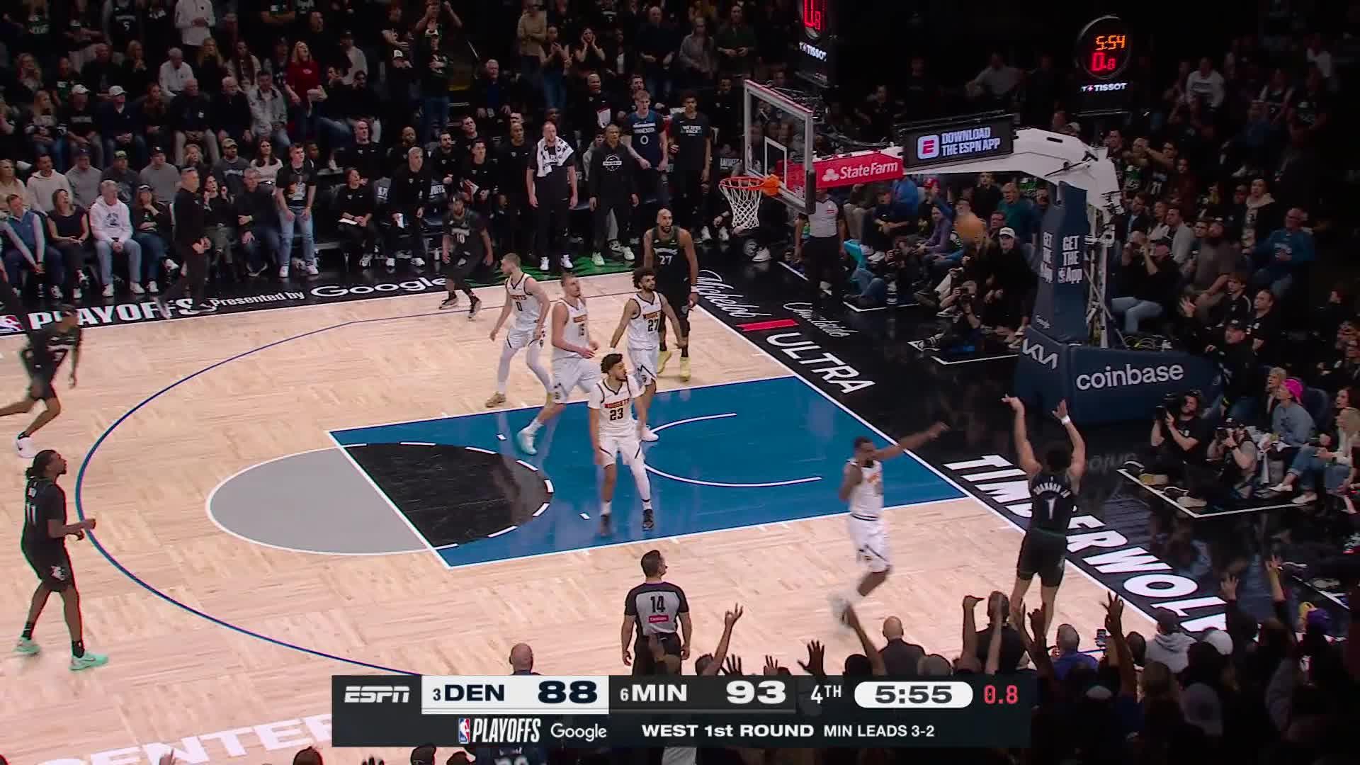 Terrence Shannon Jr. drills the triple