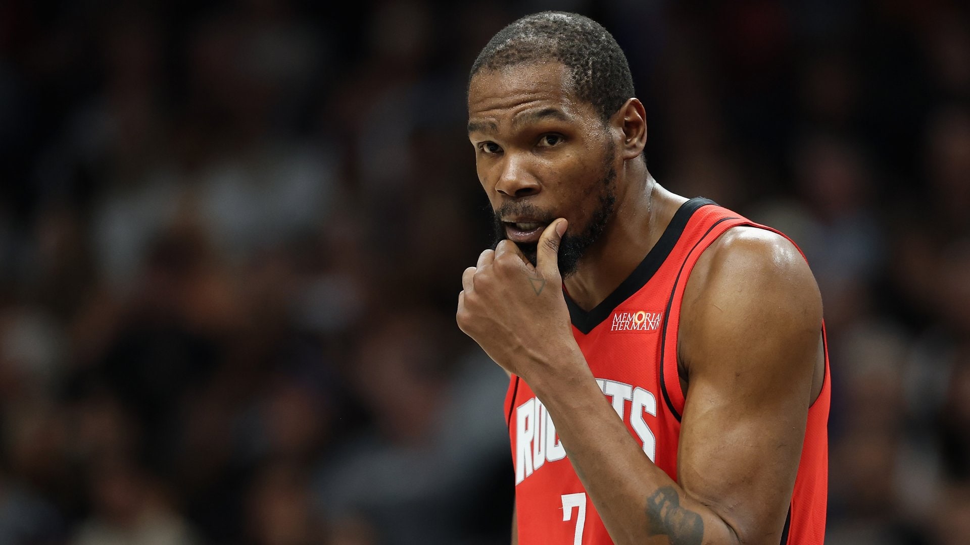 Kevin Durant makes progress with injury, but is unlikely to play in Game 5